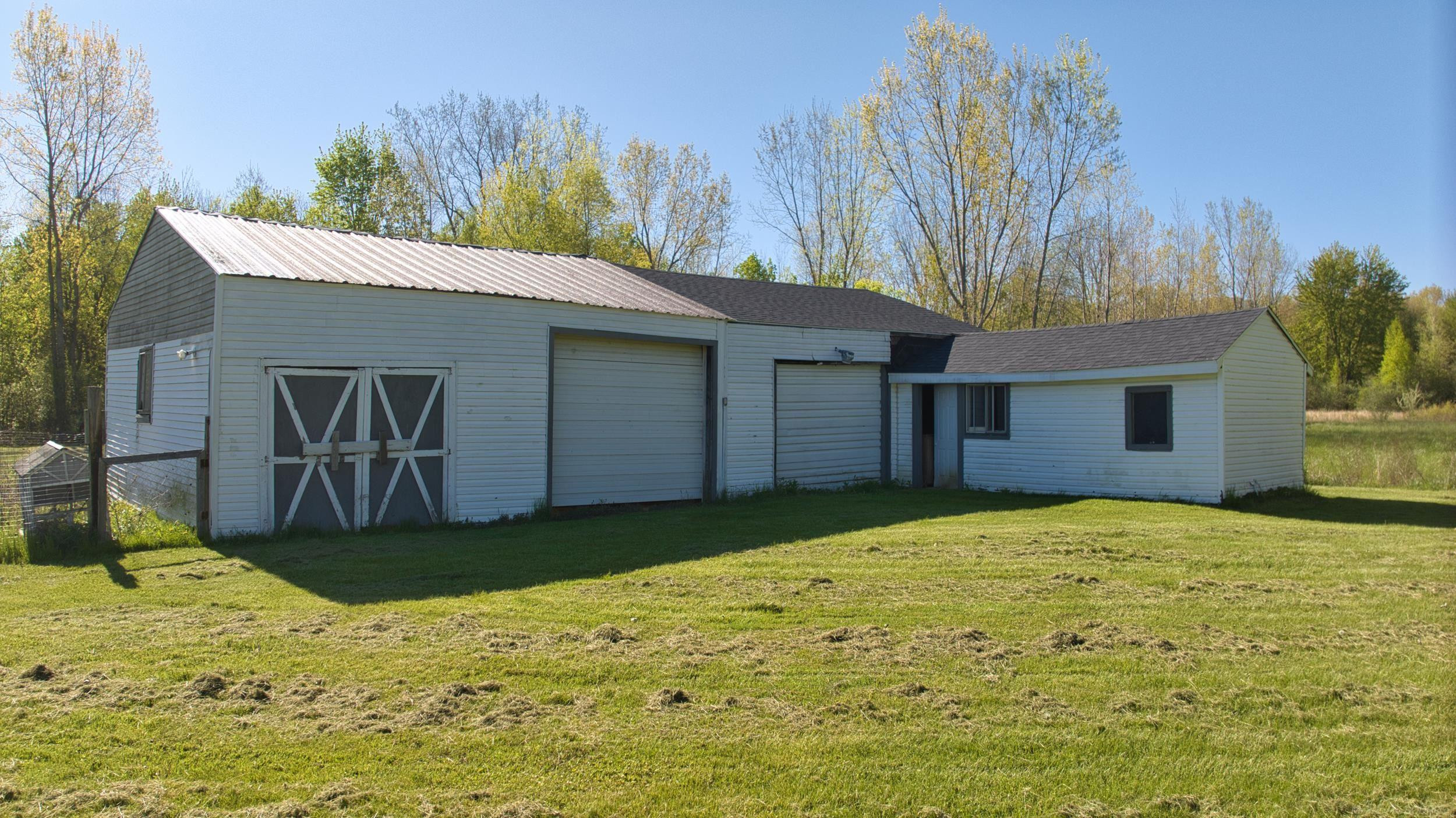 1546 E Birch Run Road, Burt, MI 48417 — Photo 44