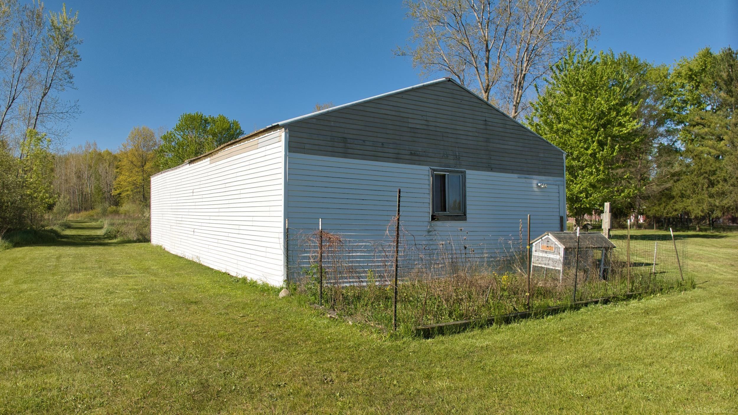1546 E Birch Run Road, Burt, MI 48417 — Photo 45