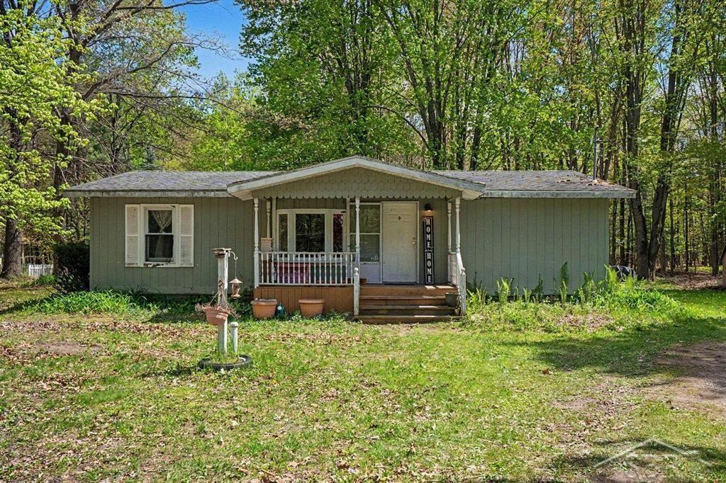778 E Pine River Road, Midland, MI 48640 — front exterior