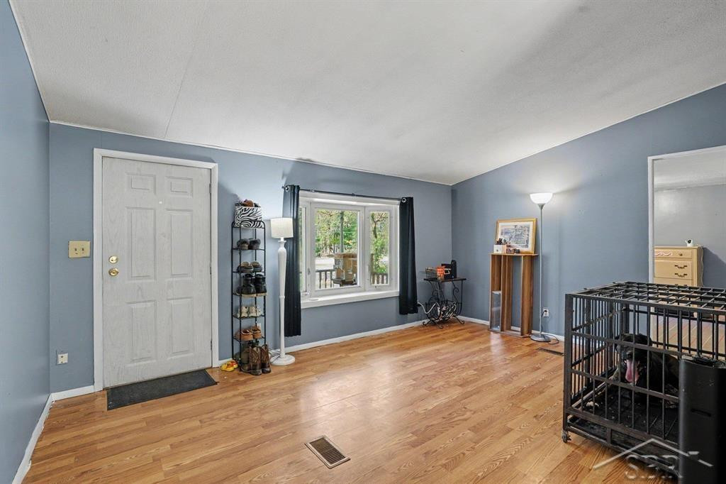 778 E Pine River Road, Midland, MI 48640 — Photo 2