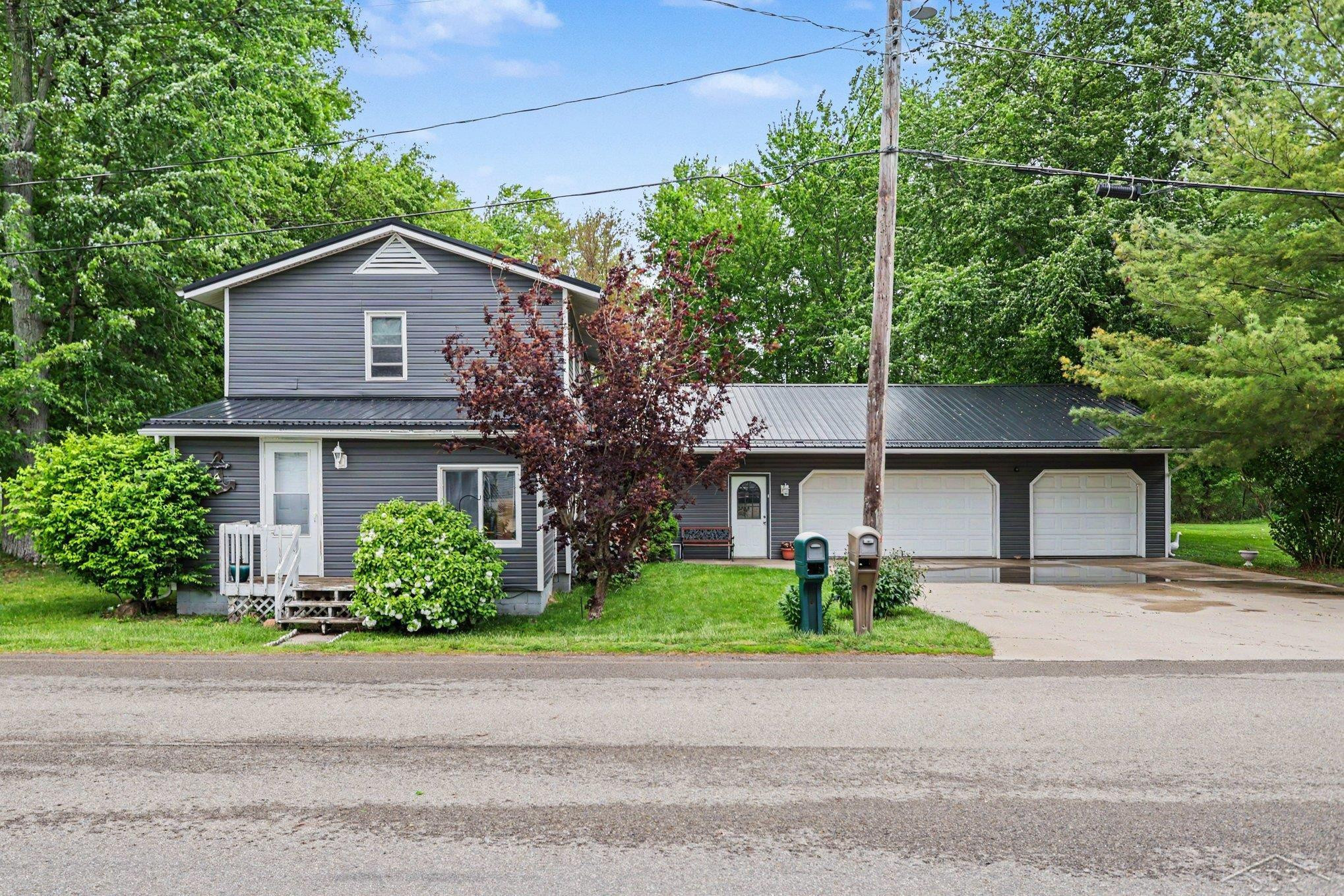 536 Warren Road, Coldwater, MI 49036 — Photo 2