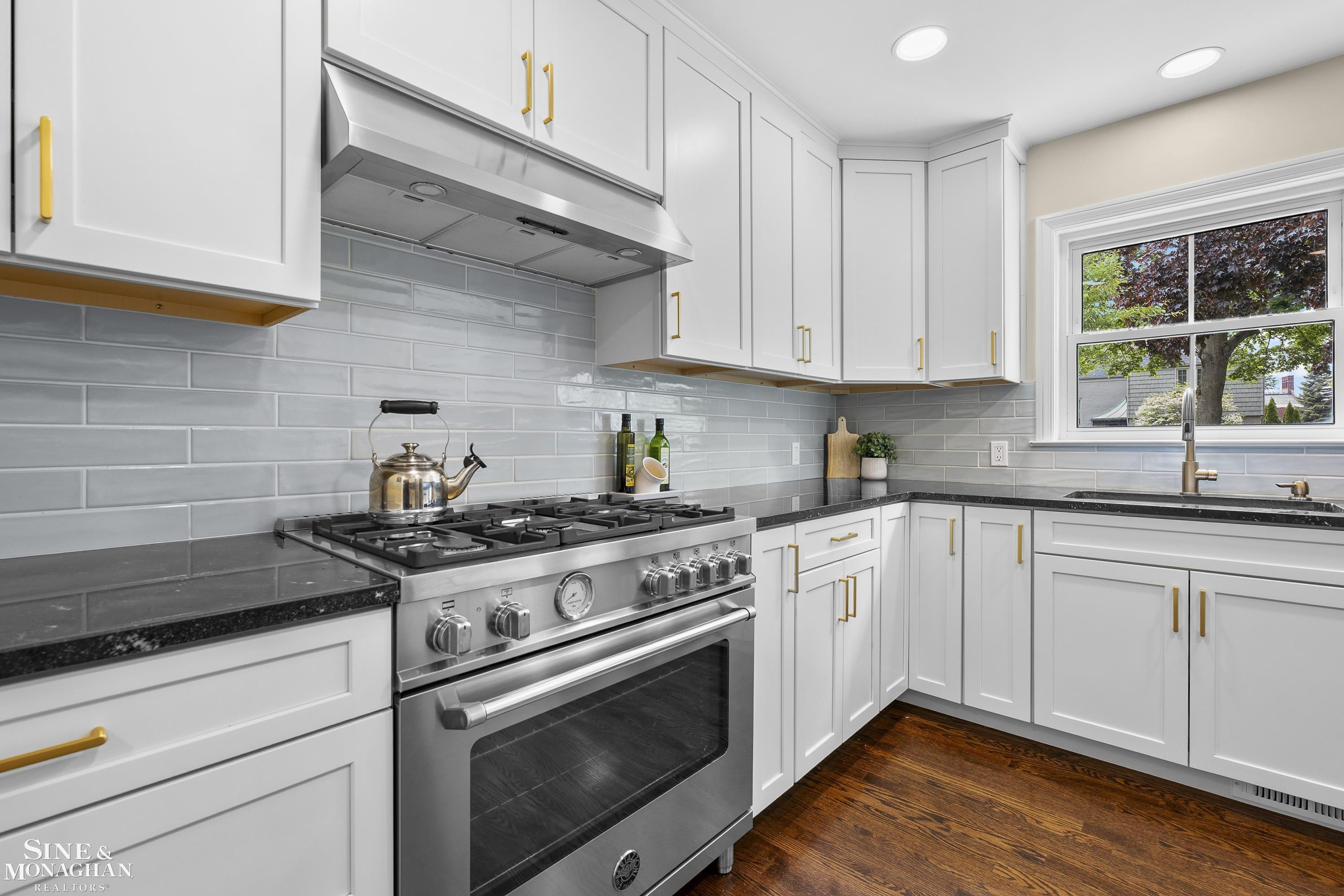 106 Meadow Lane, Grosse Pointe Farms, MI 48236 — Photo 14