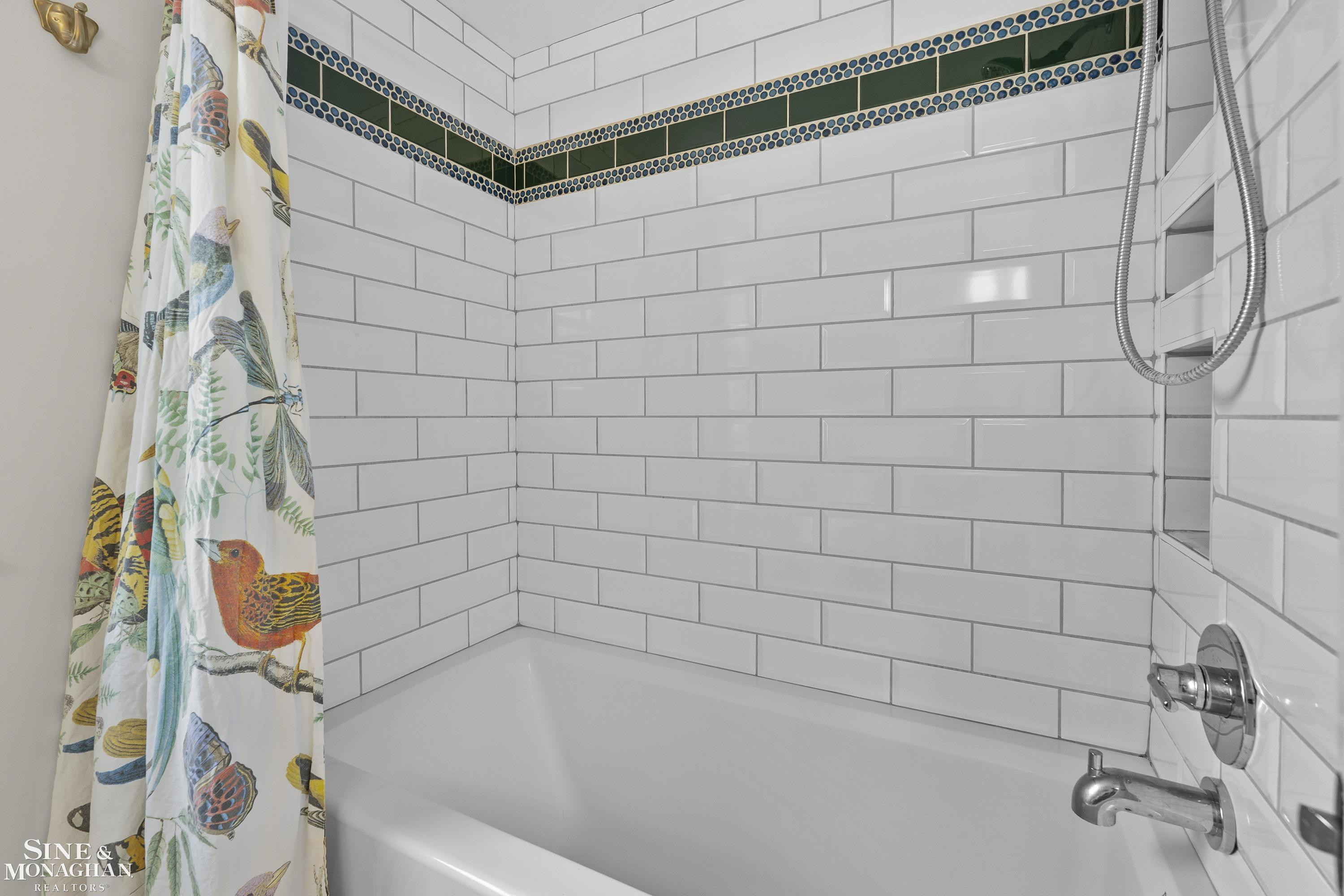 106 Meadow Lane, Grosse Pointe Farms, MI 48236 — Photo 33