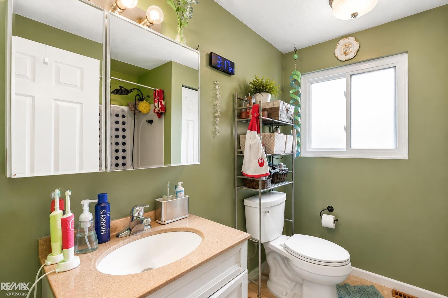 939 Liberty Street, Algonac, MI 48001 — Photo 9