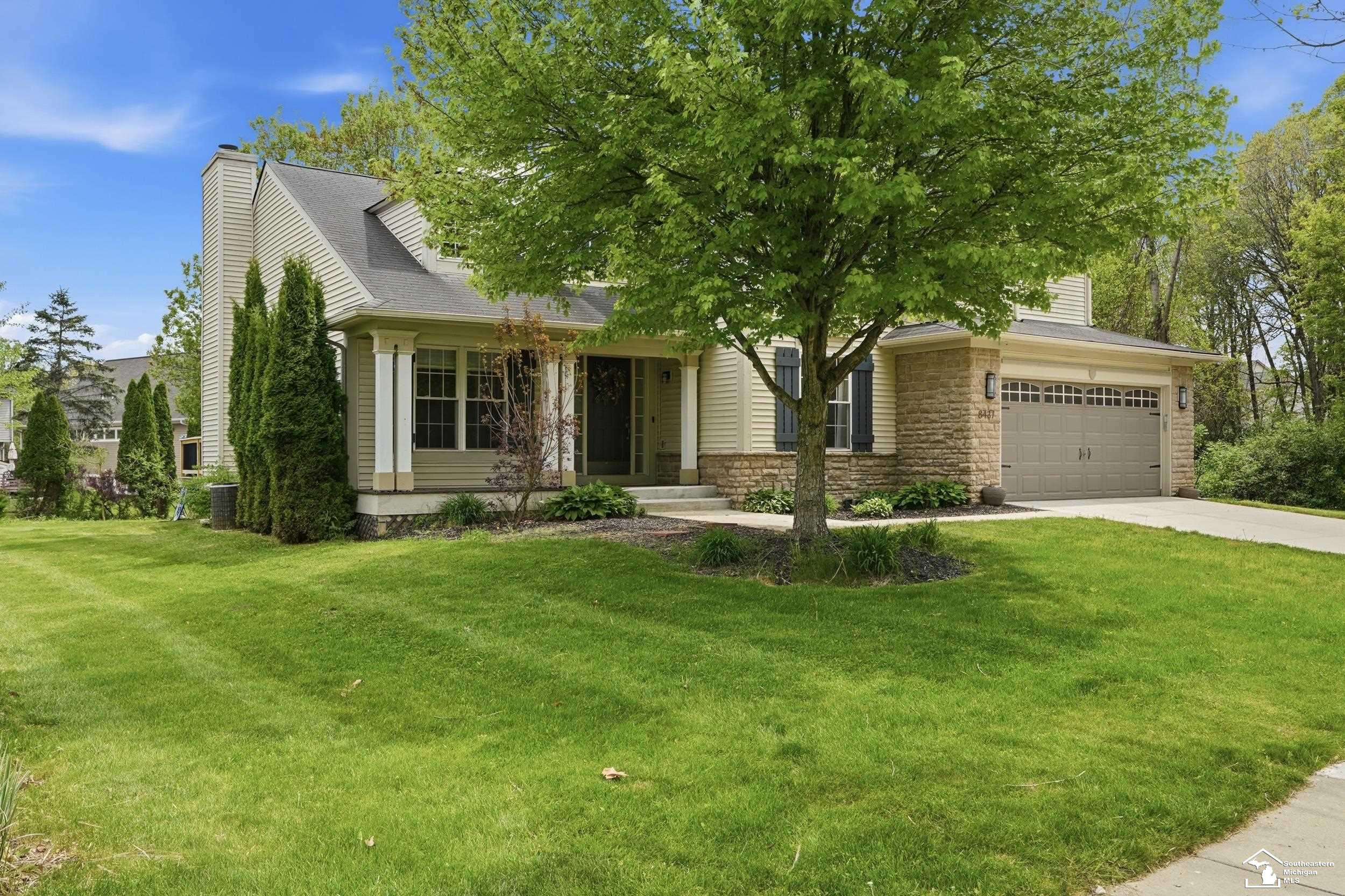 8437 Parkridge Drive, Dexter, MI 48130 — Photo 2