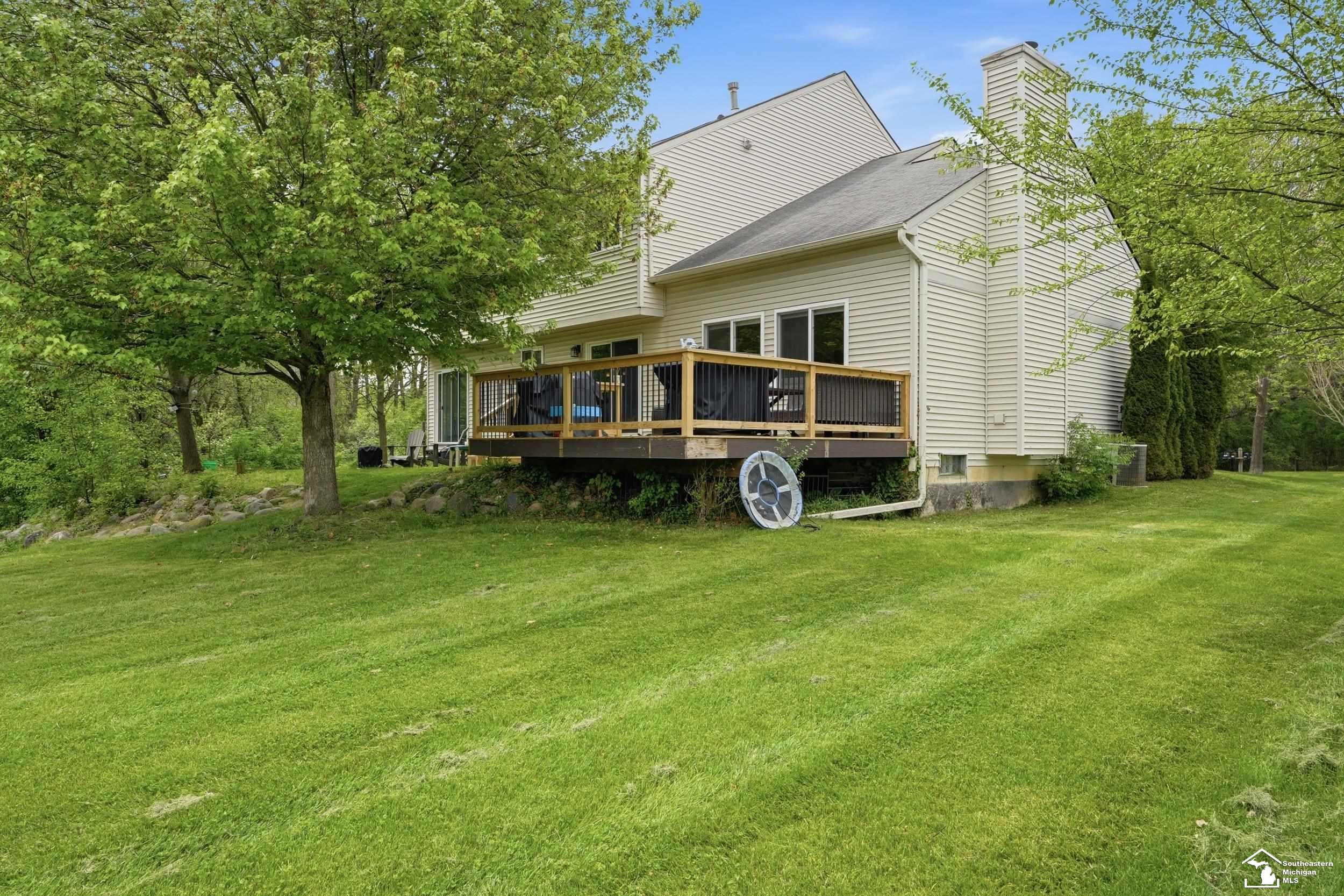 8437 Parkridge Drive, Dexter, MI 48130 — Photo 39