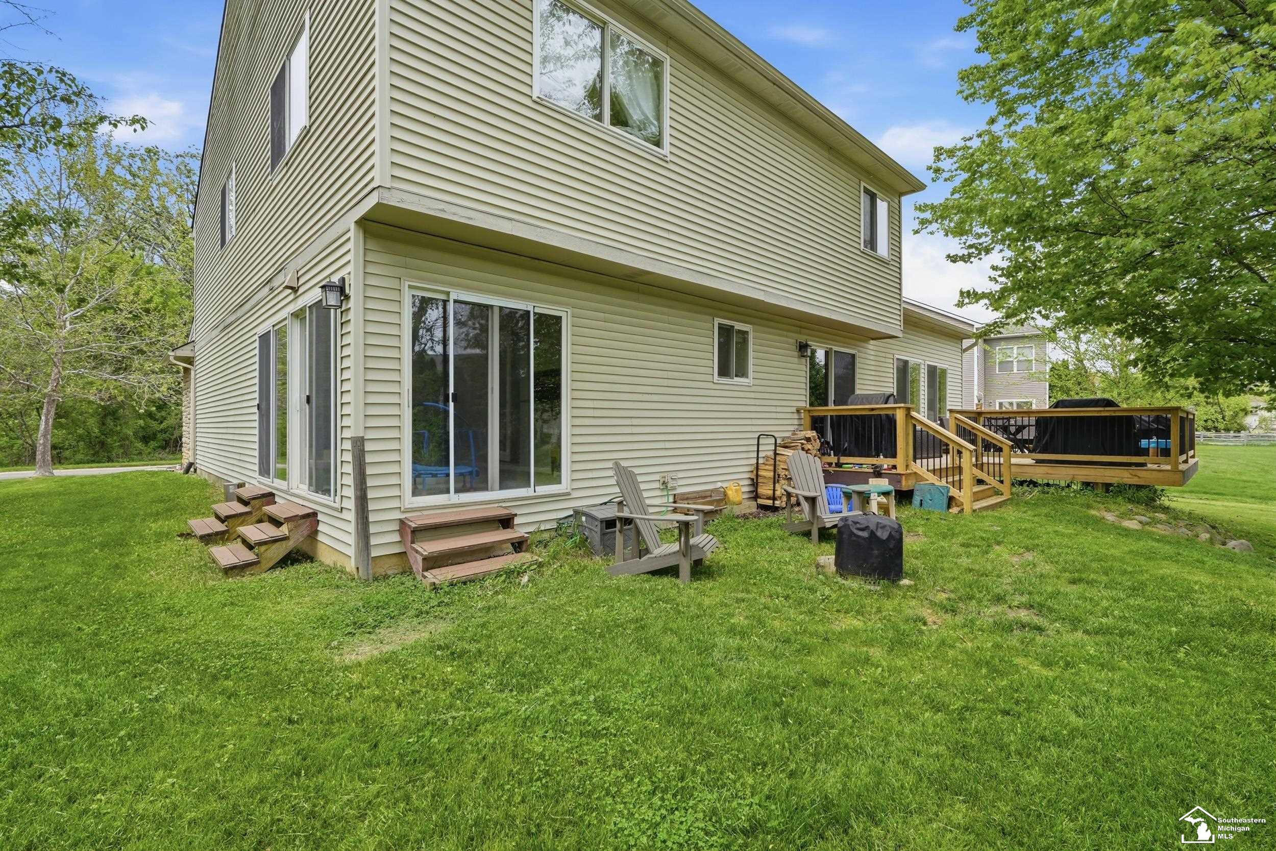 8437 Parkridge Drive, Dexter, MI 48130 — Photo 42