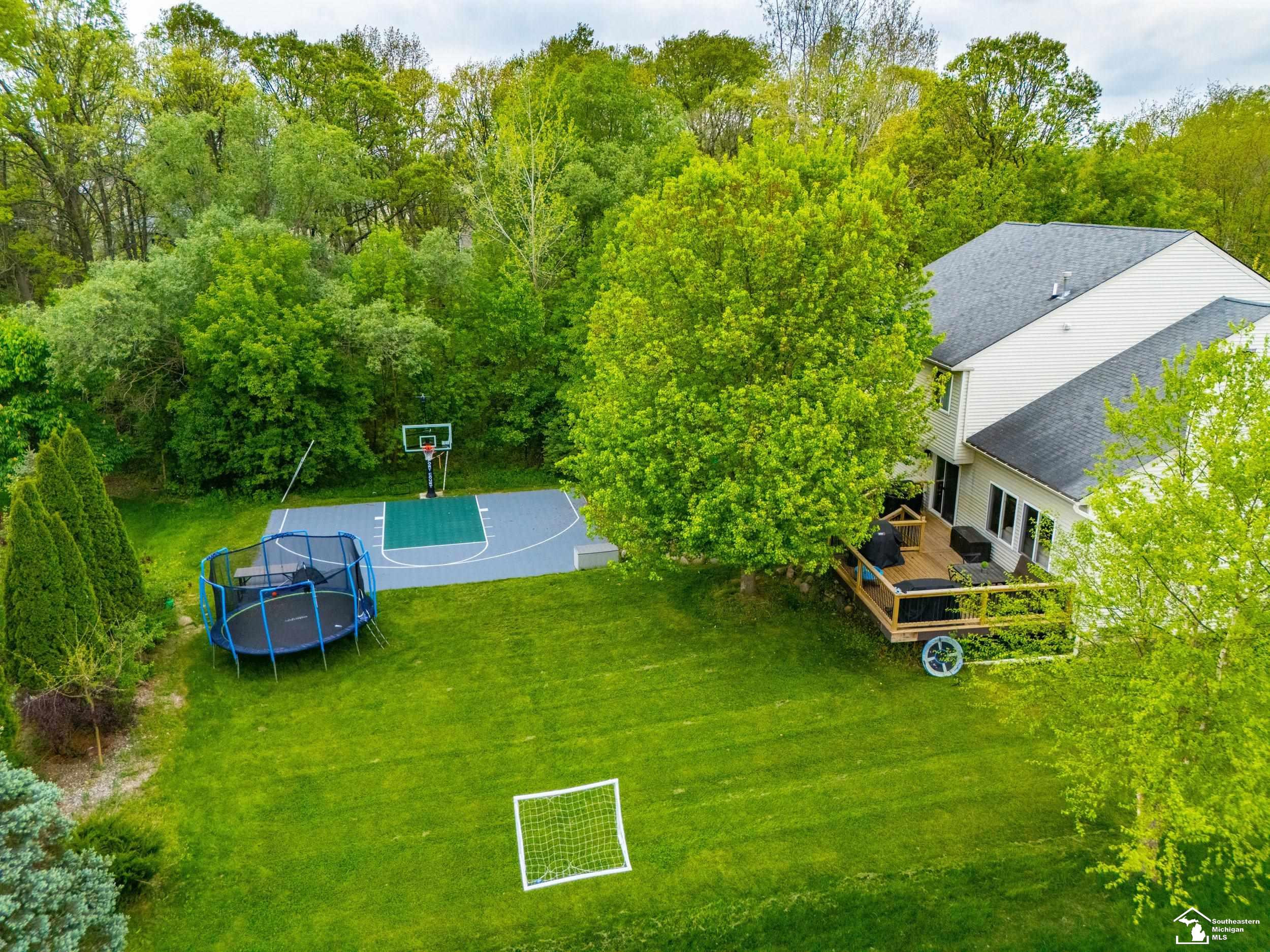 8437 Parkridge Drive, Dexter, MI 48130 — Photo 50