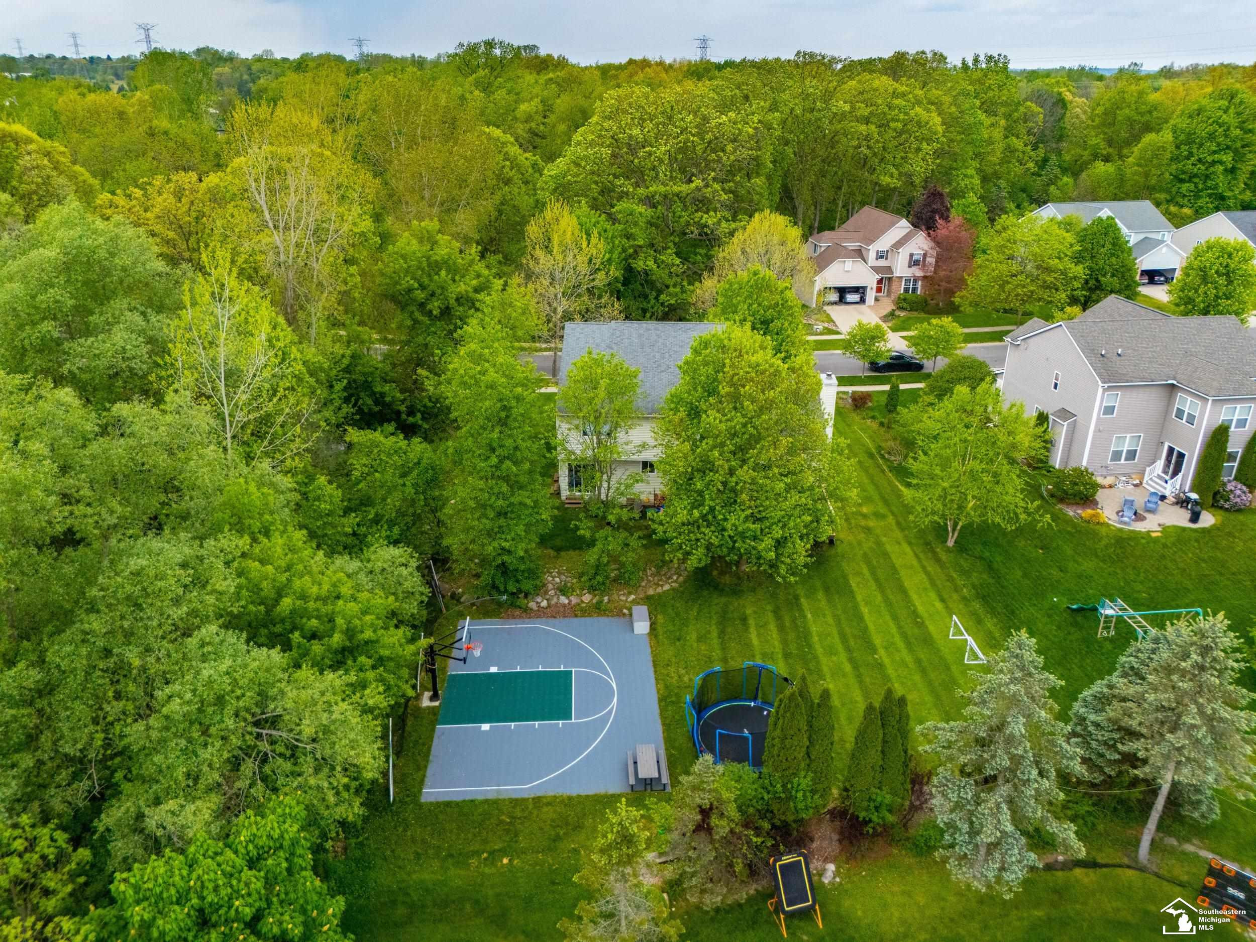 8437 Parkridge Drive, Dexter, MI 48130 — Photo 52