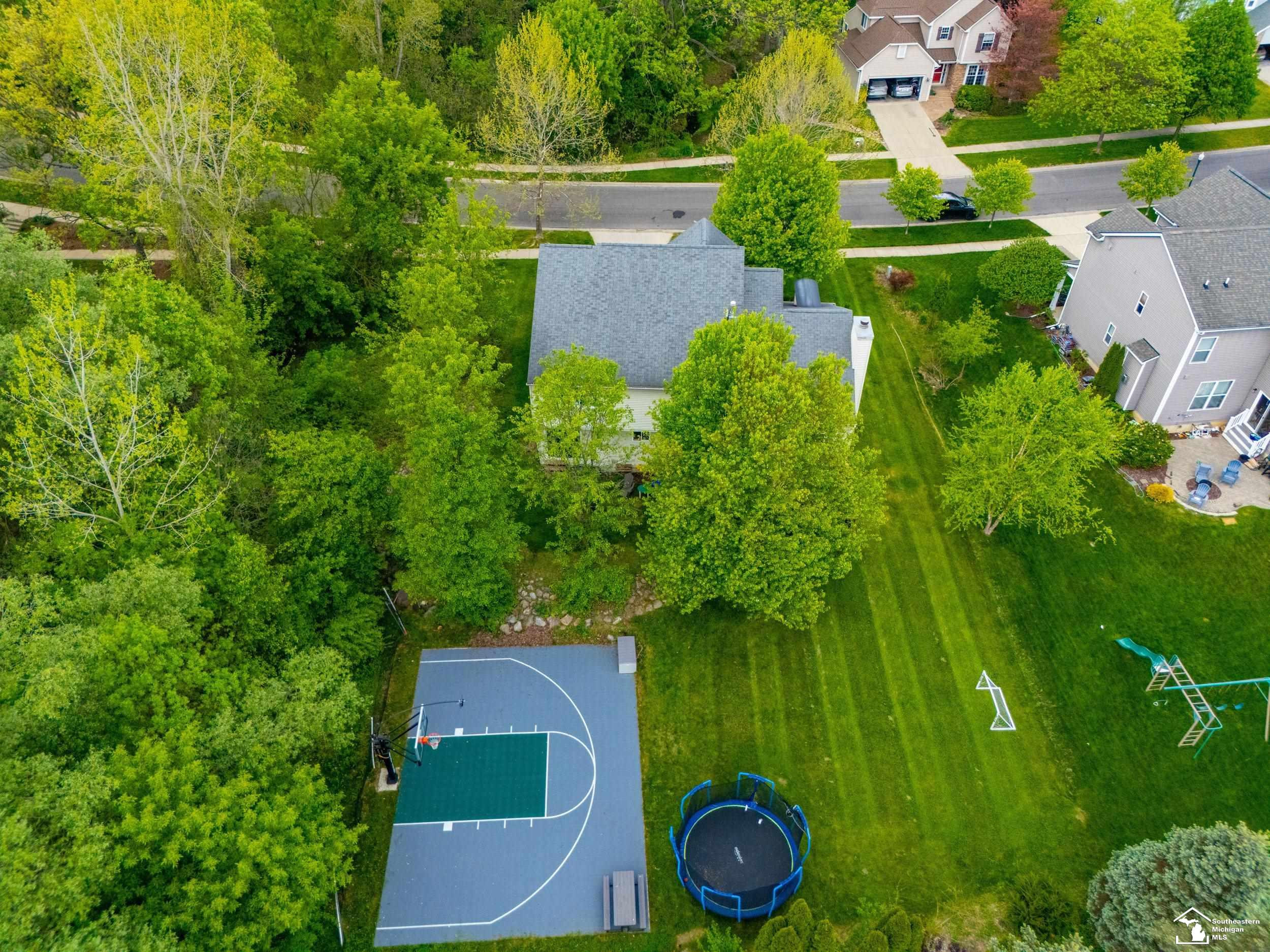 8437 Parkridge Drive, Dexter, MI 48130 — Photo 53