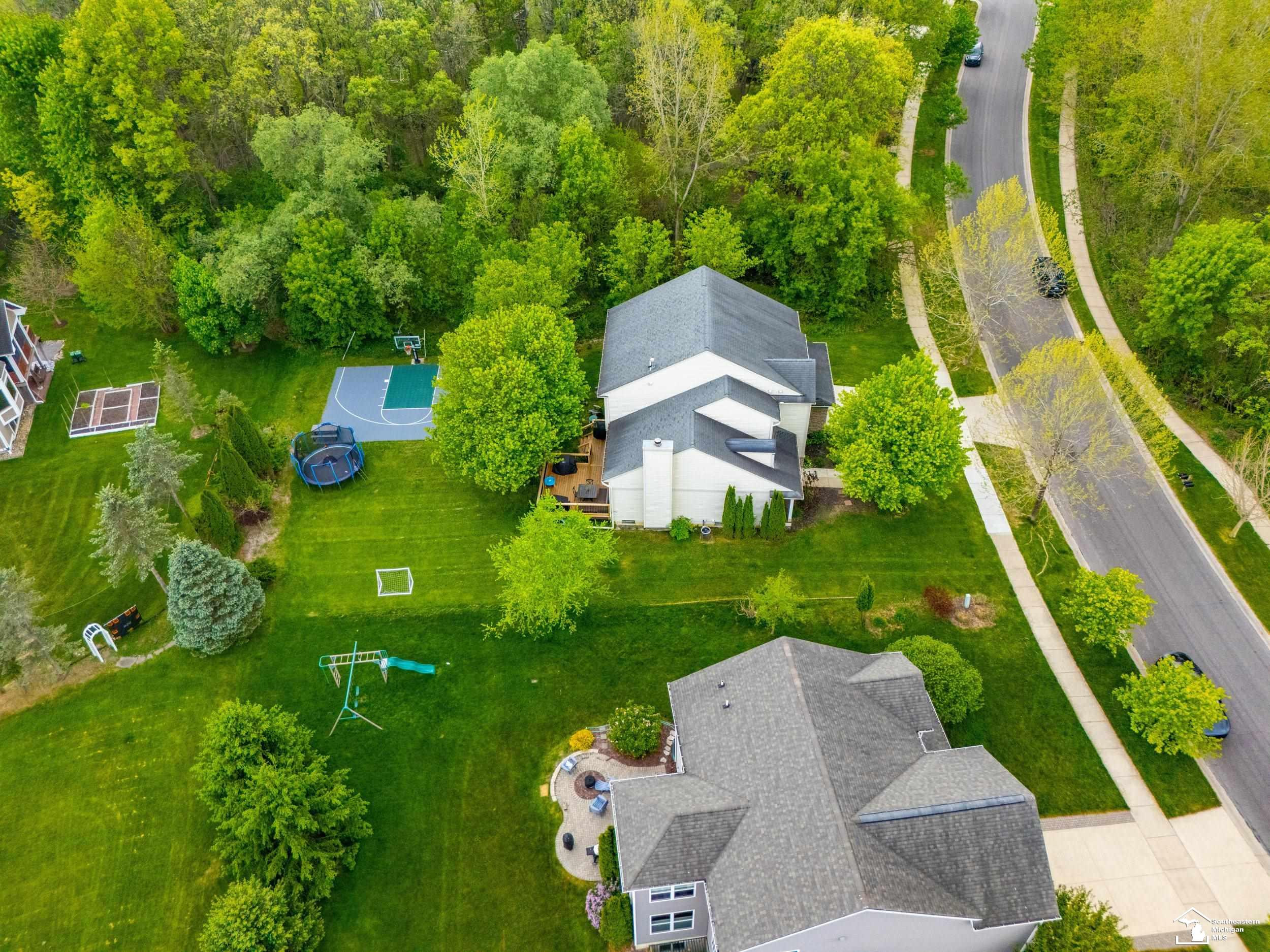 8437 Parkridge Drive, Dexter, MI 48130 — Photo 55