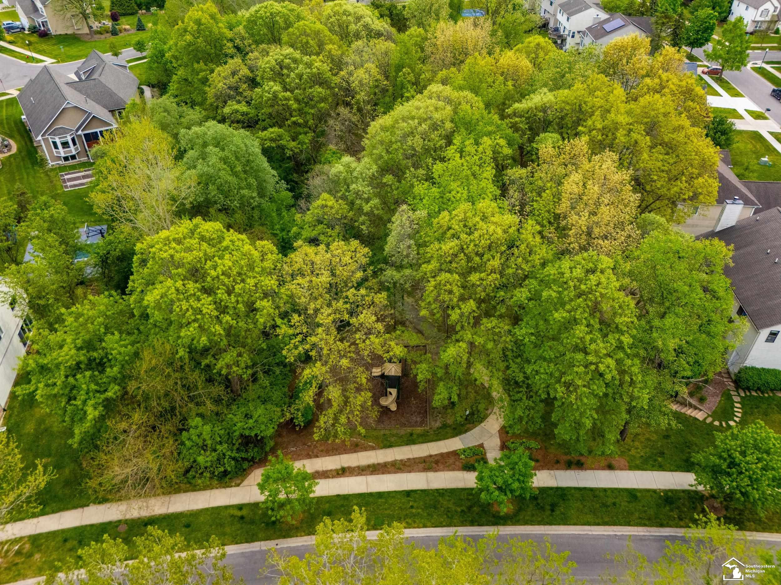 8437 Parkridge Drive, Dexter, MI 48130 — Photo 58