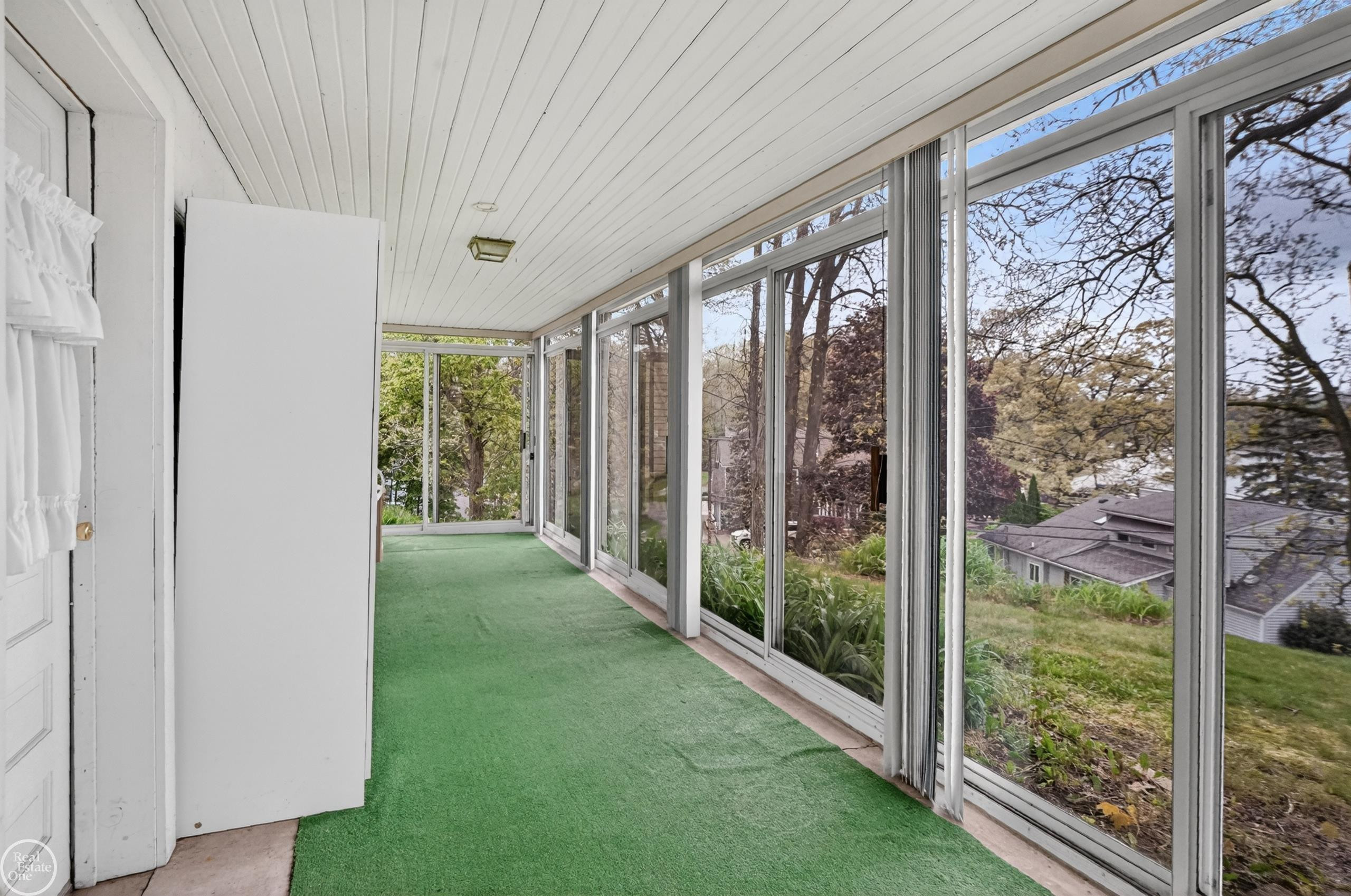 664 Sunrise Park Street, Howell, MI 48843 — Photo 15