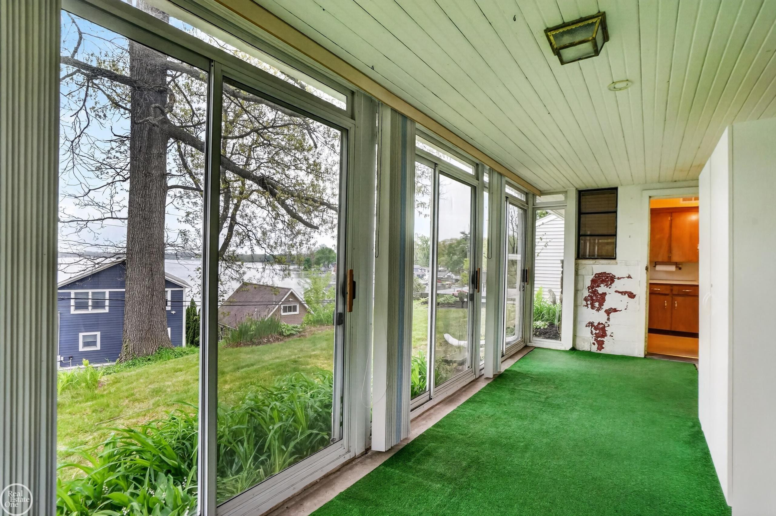 664 Sunrise Park Street, Howell, MI 48843 — Photo 16