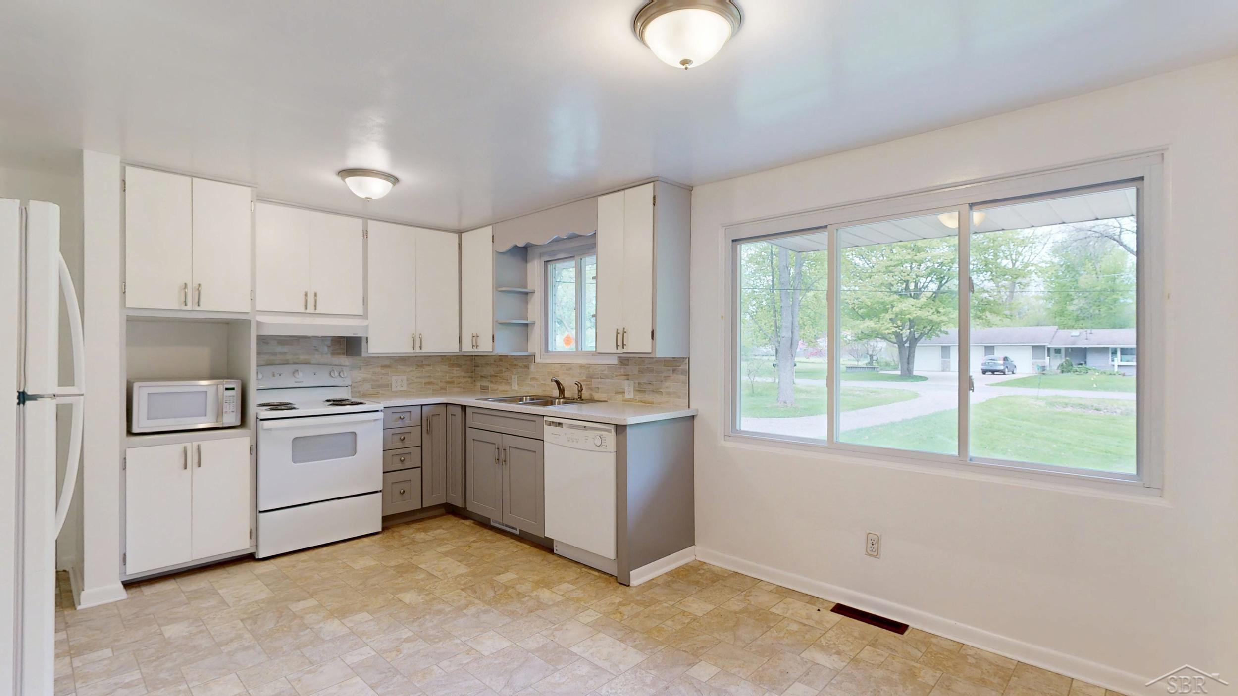 50 N Orlo Road, Midland, MI 48640 — Photo 8
