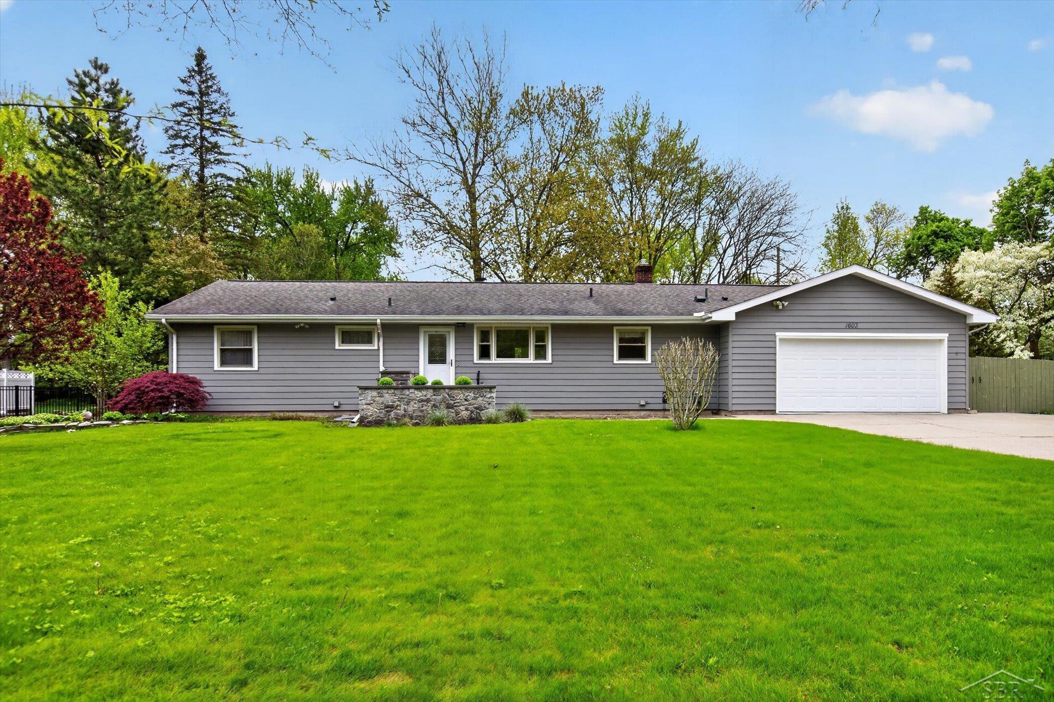 1603 Clover Lane, Midland, MI 48640 — front exterior