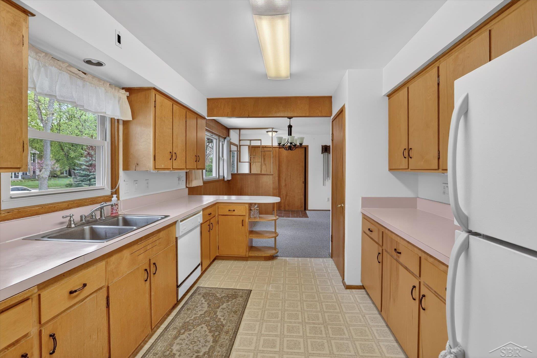 1603 Clover Lane, Midland, MI 48640 — Photo 9