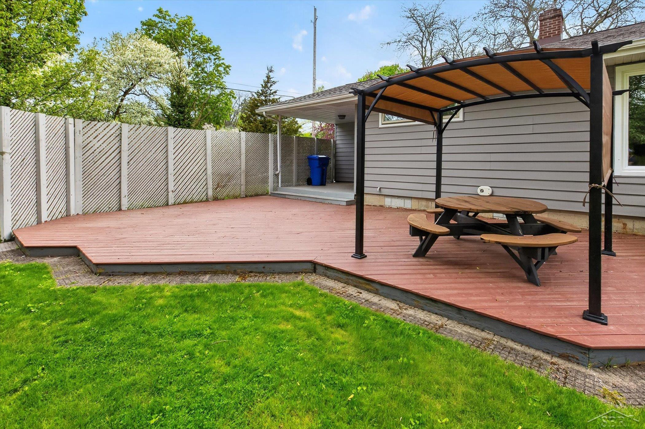 1603 Clover Lane, Midland, MI 48640 — Photo 36