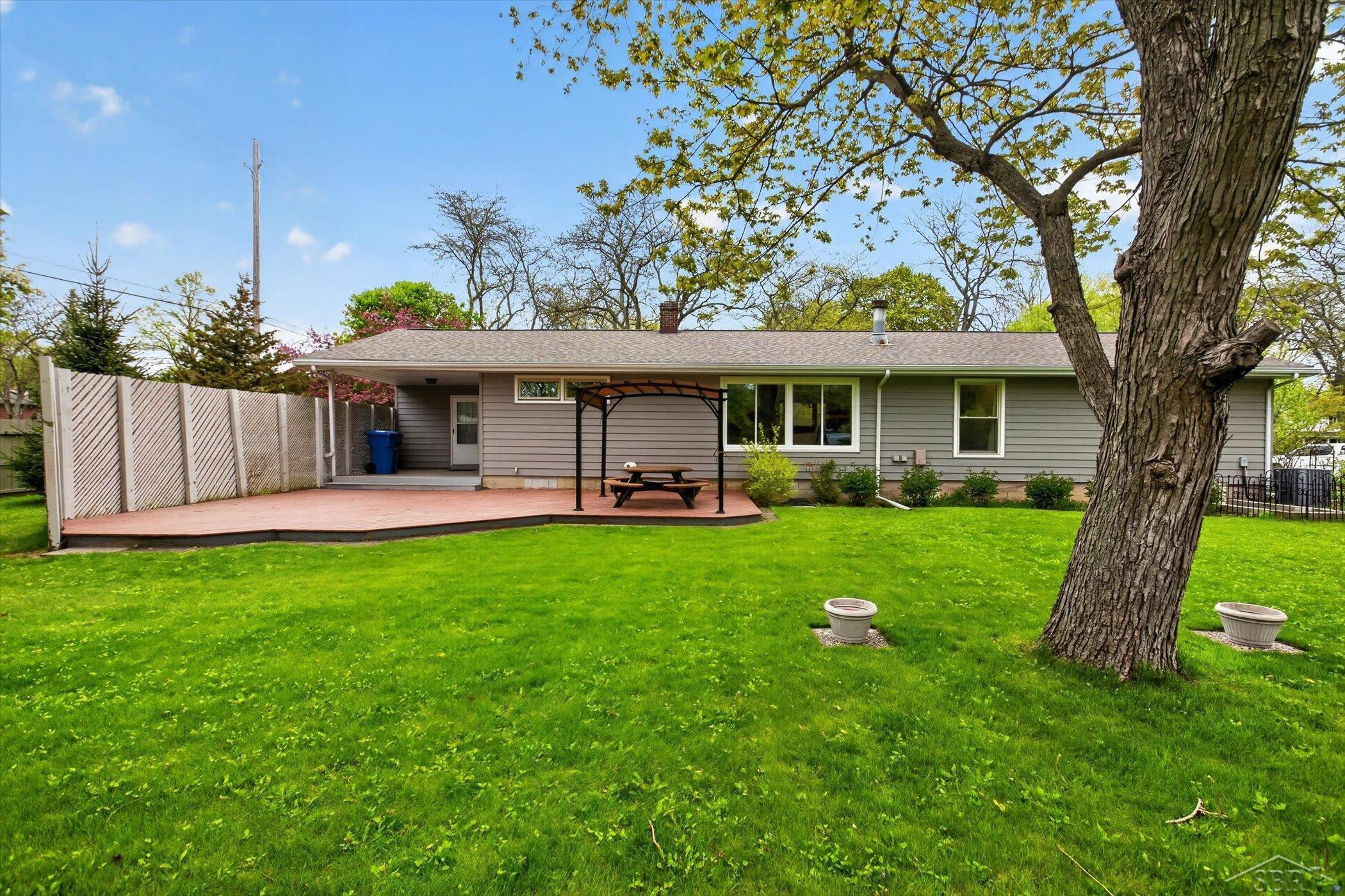 1603 Clover Lane, Midland, MI 48640 — Photo 39