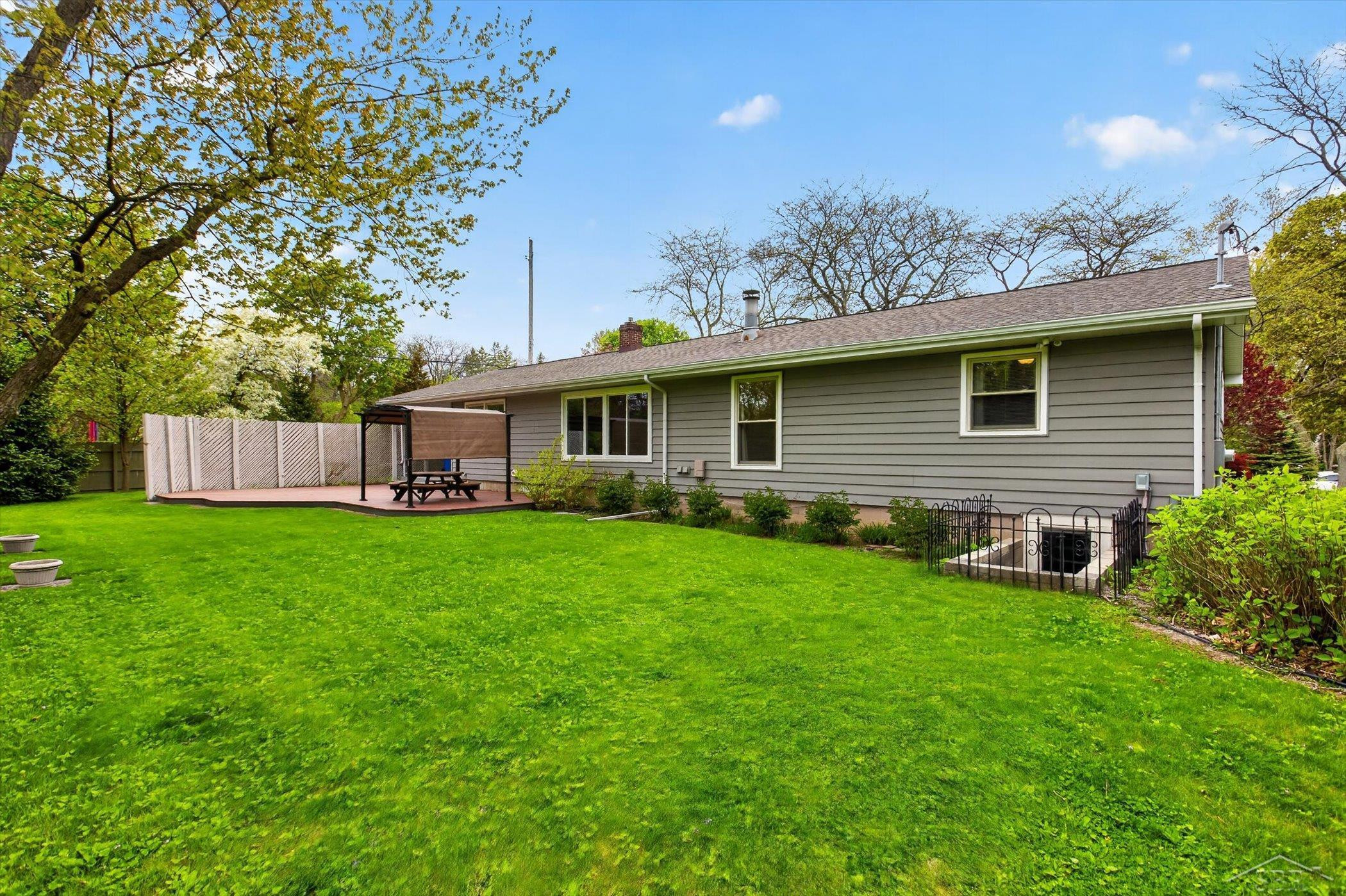 1603 Clover Lane, Midland, MI 48640 — Photo 40