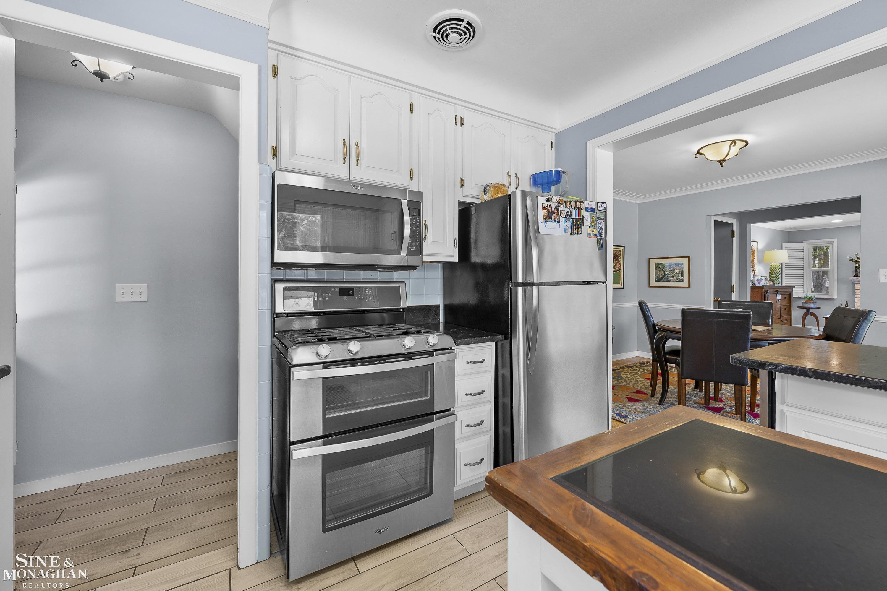 401 McKinley Avenue, Grosse Pointe Farms, MI 48236 — Photo 10