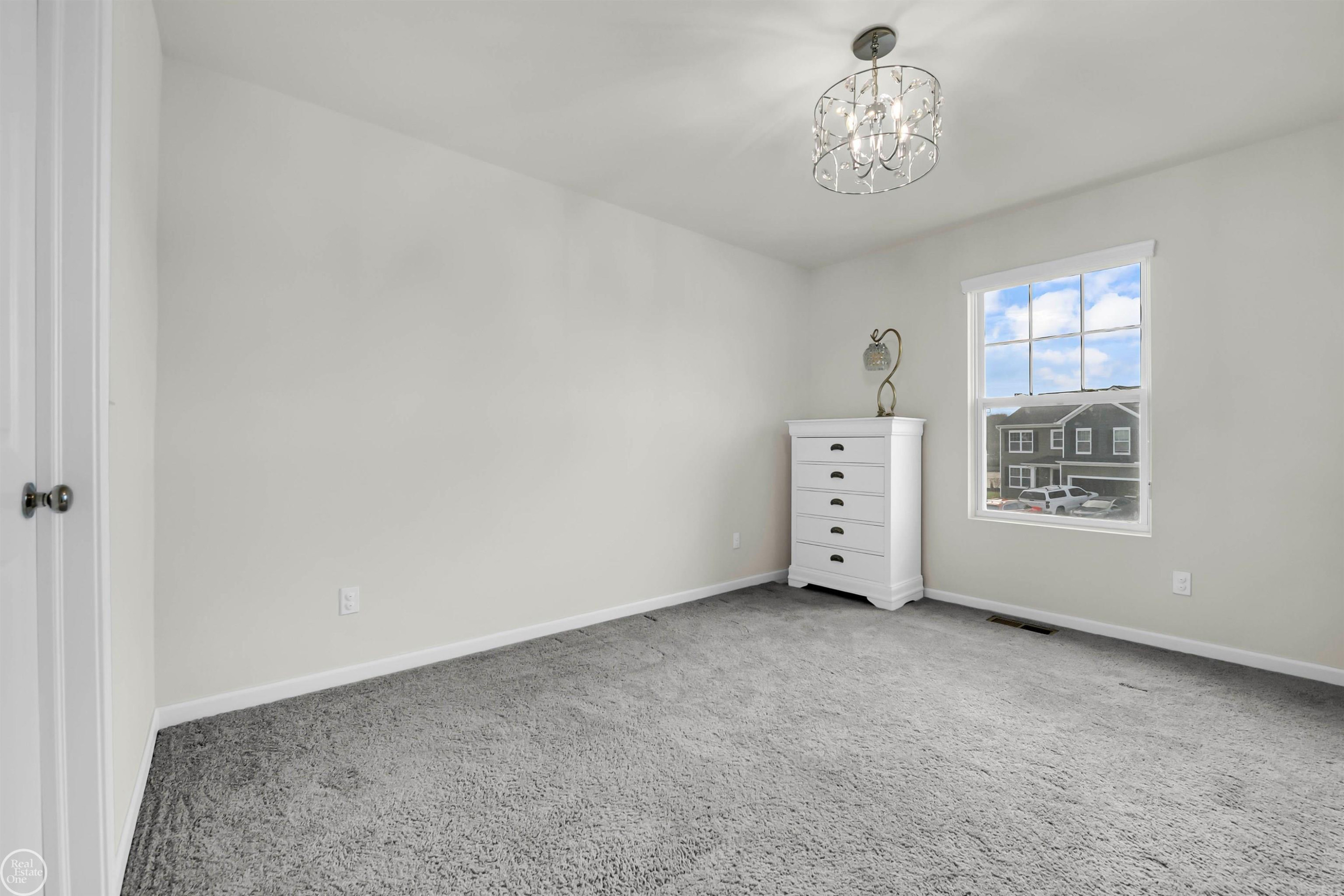 54470 Heron Circle, New Baltimore, MI 48047 — Photo 28