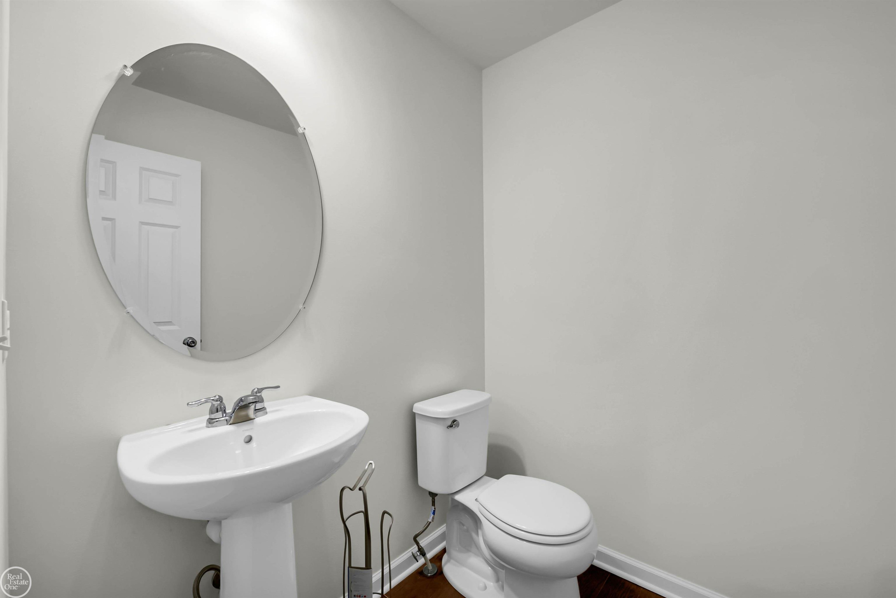 54470 Heron Circle, New Baltimore, MI 48047 — Photo 29