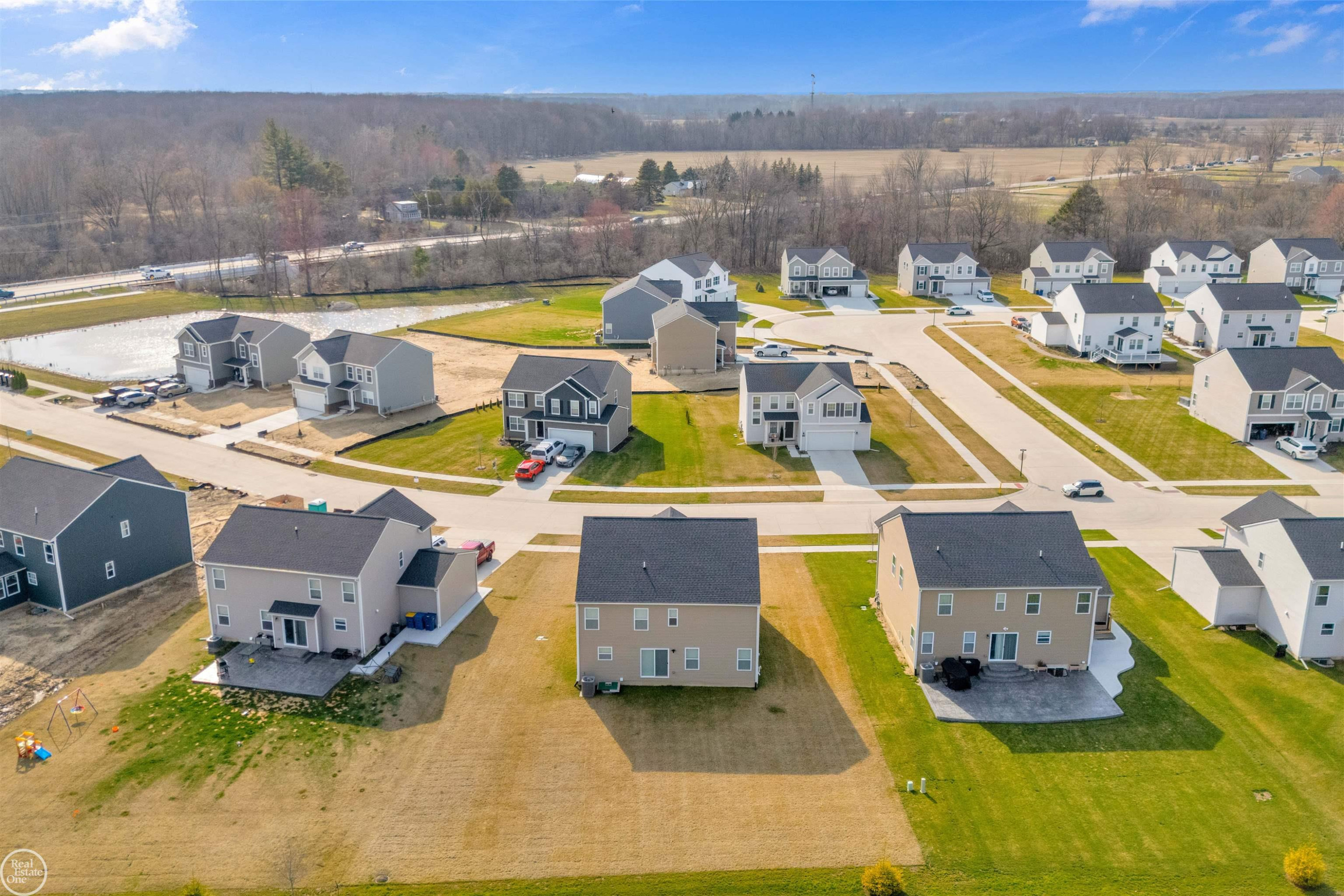54470 Heron Circle, New Baltimore, MI 48047 — Photo 37