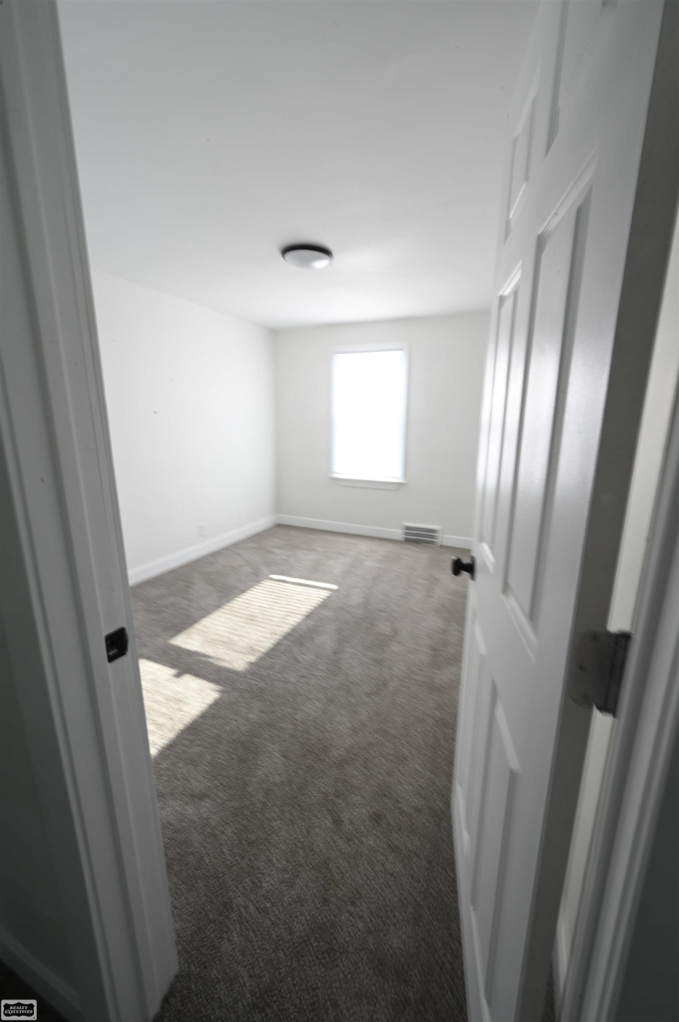 15829 Minock Street, Detroit, MI 48223 — Photo 12