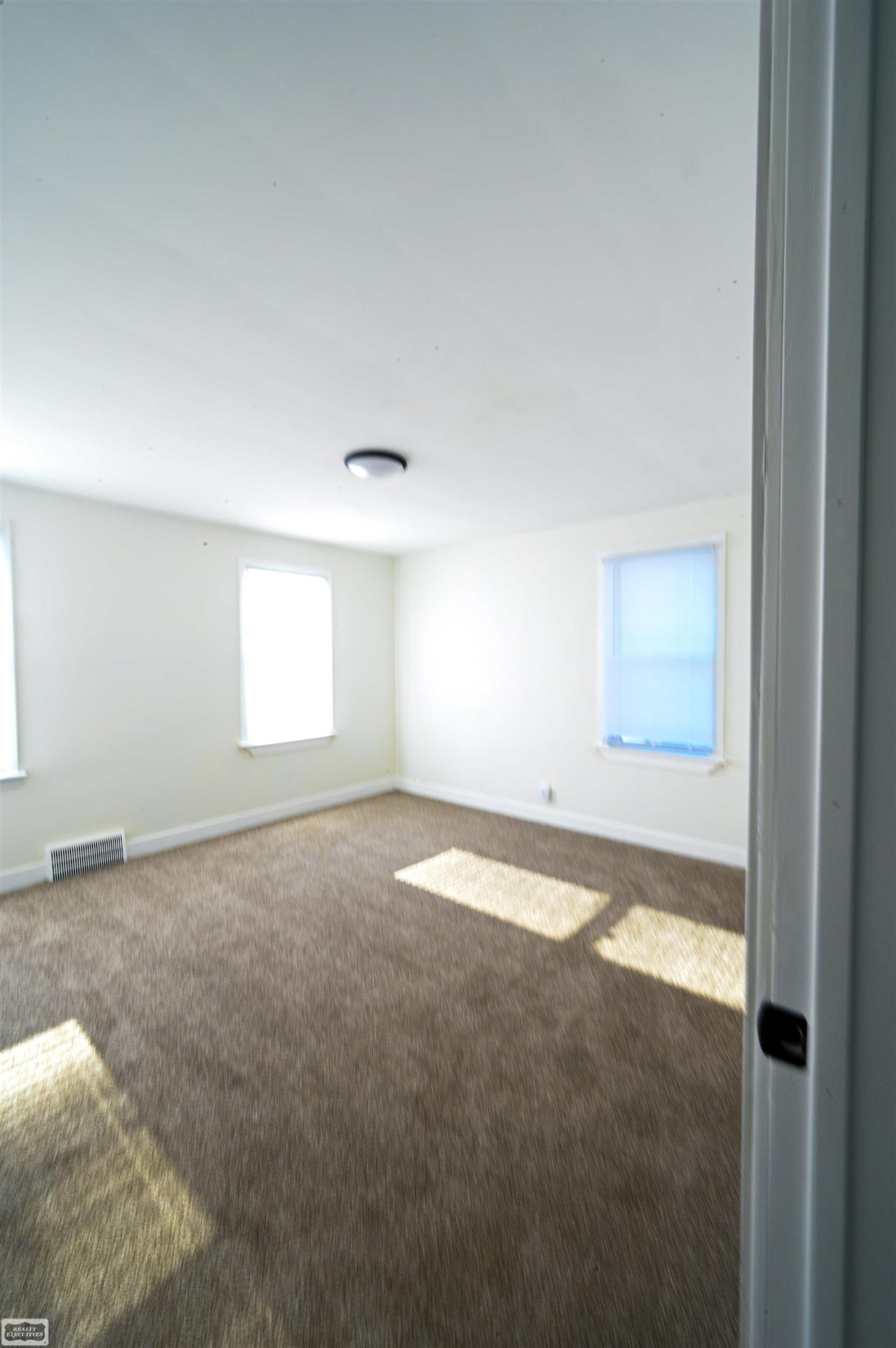 15829 Minock Street, Detroit, MI 48223 — Photo 14
