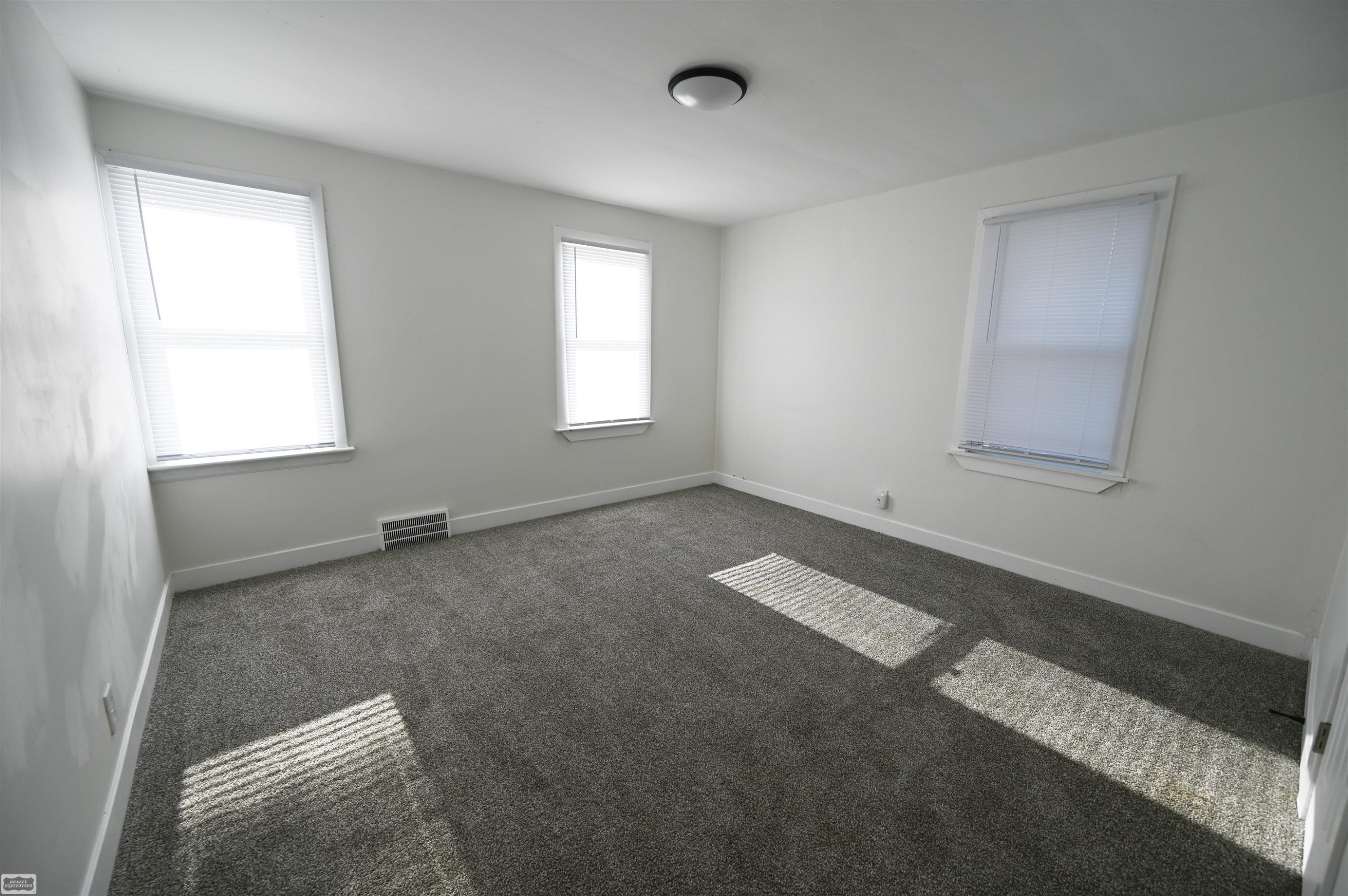 15829 Minock Street, Detroit, MI 48223 — Photo 15