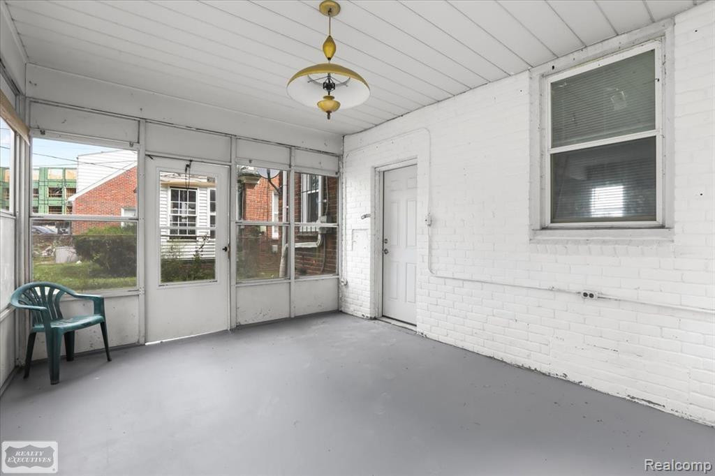 15829 Minock Street, Detroit, MI 48223 — Photo 25