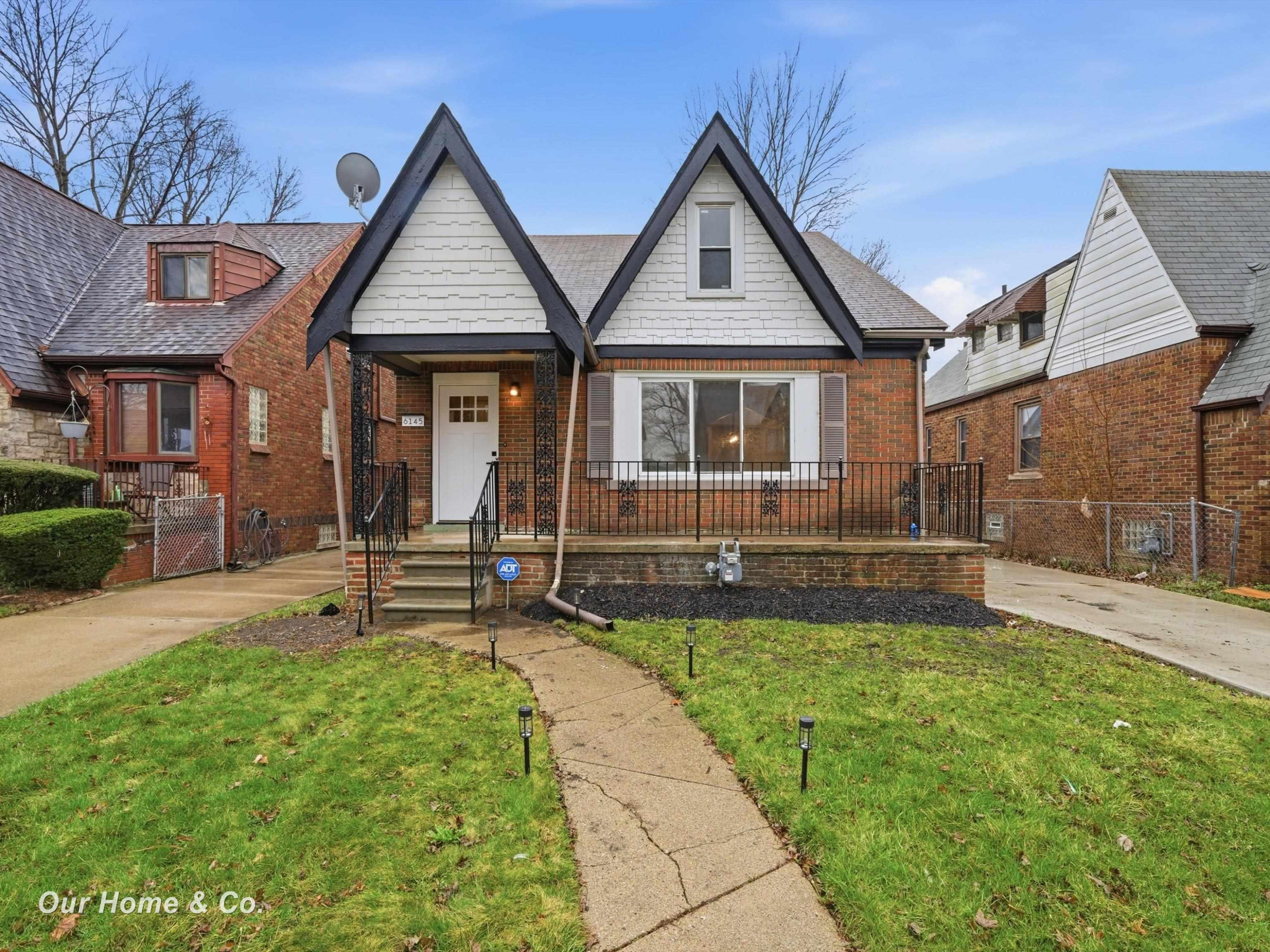 6145 YORKSHIRE Road, Detroit, MI 48224 — Photo 2