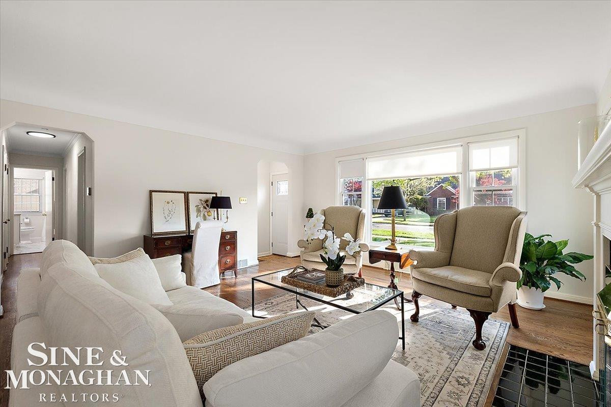 1044 Somerset Avenue, Grosse Pointe Park, MI 48230 — Photo 3