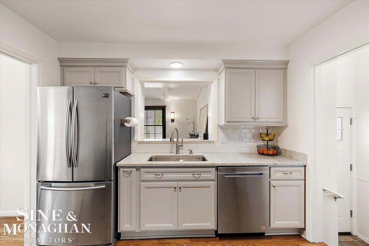 1044 Somerset Avenue, Grosse Pointe Park, MI 48230 — Photo 8