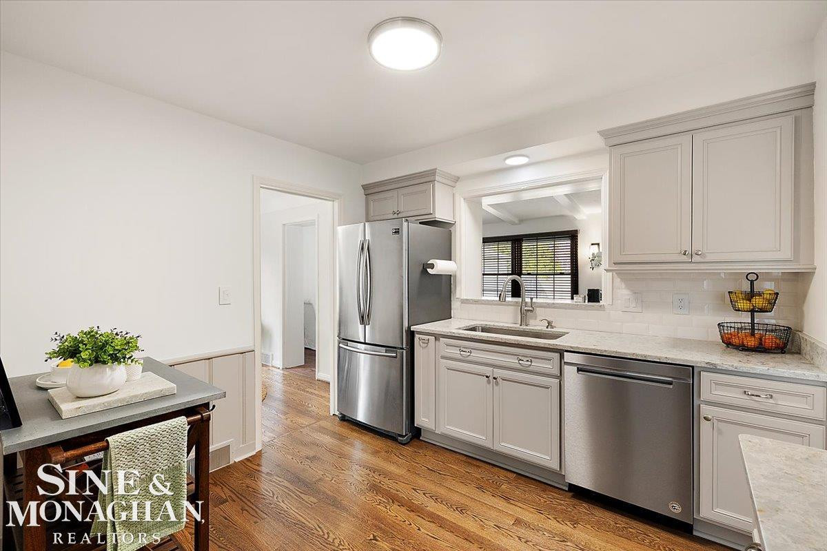 1044 Somerset Avenue, Grosse Pointe Park, MI 48230 — Photo 9