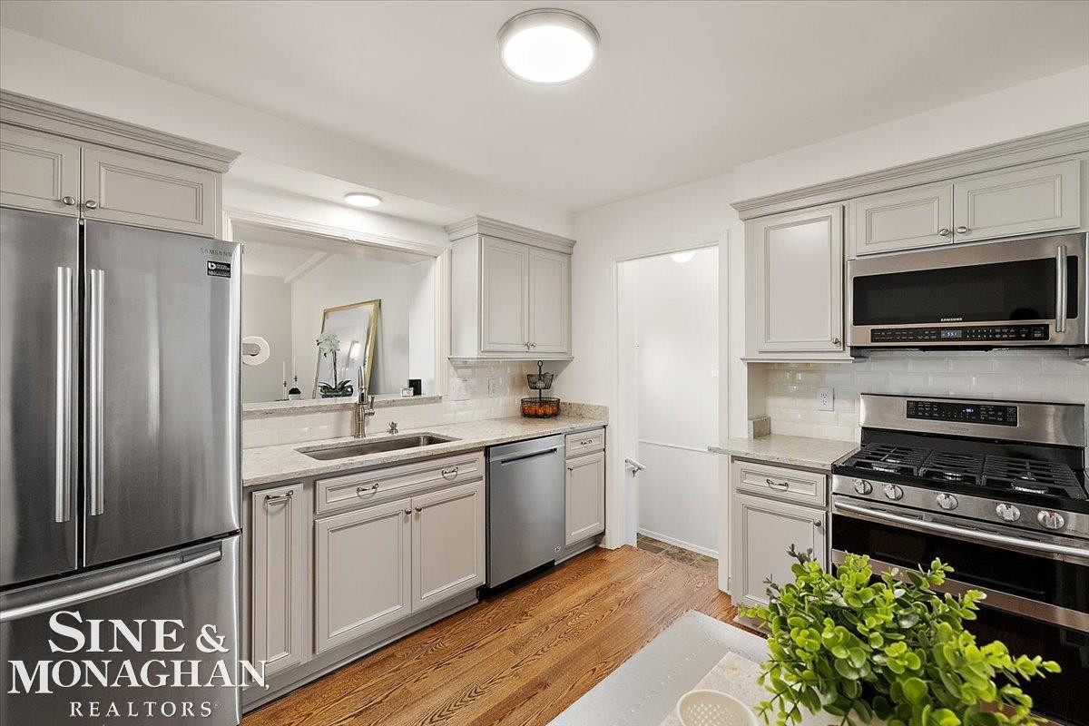 1044 Somerset Avenue, Grosse Pointe Park, MI 48230 — Photo 11
