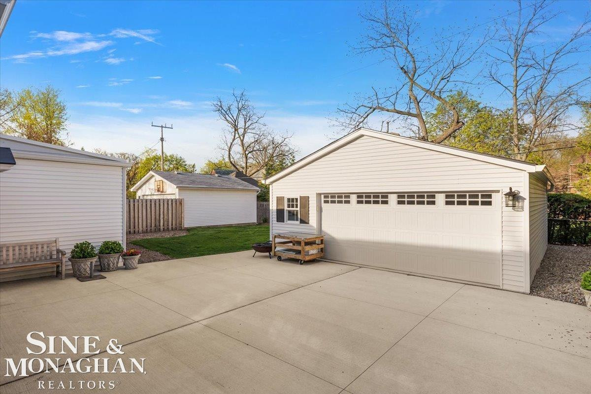 1044 Somerset Avenue, Grosse Pointe Park, MI 48230 — Photo 29