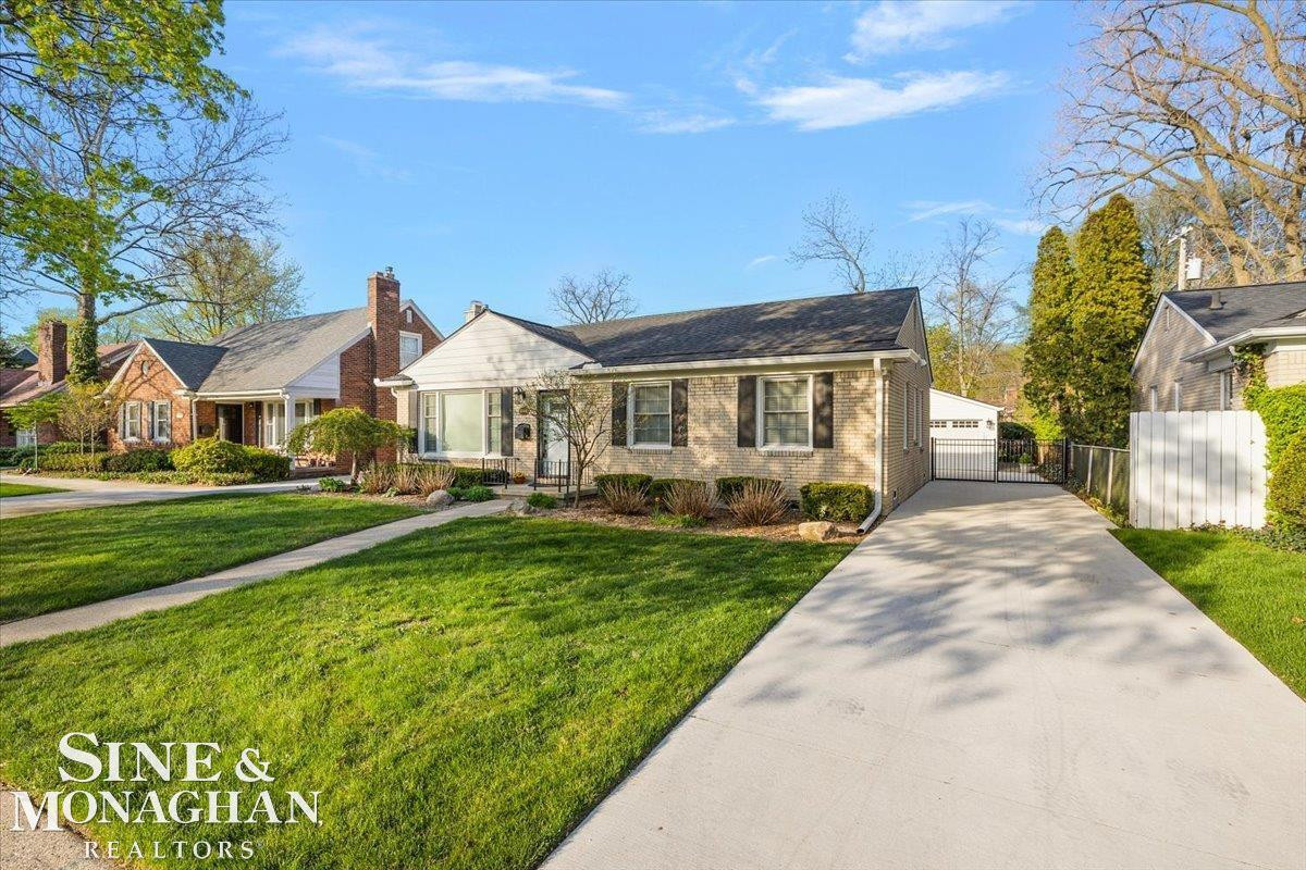 1044 Somerset Avenue, Grosse Pointe Park, MI 48230 — Photo 31