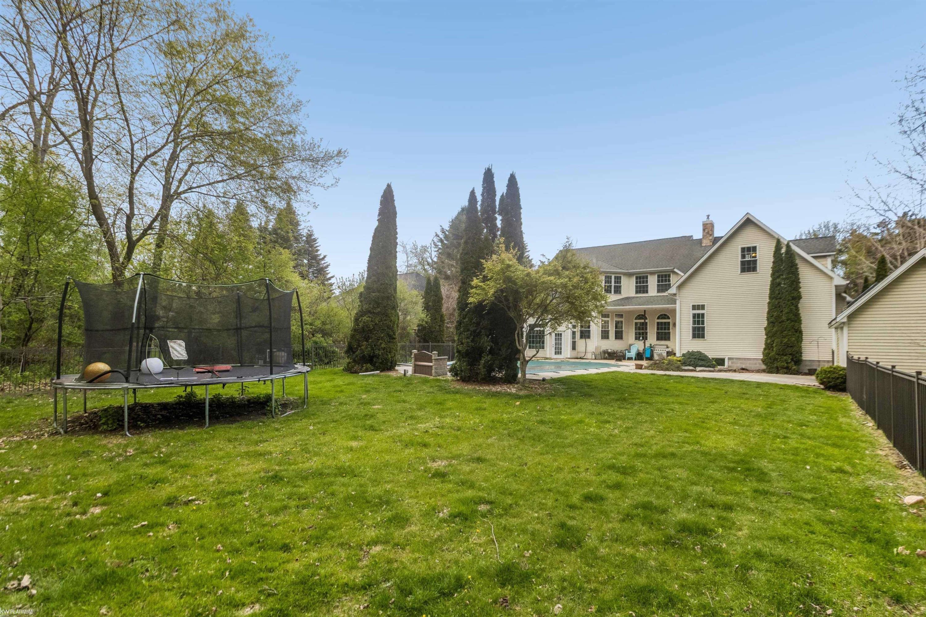 5425 Baywood Drive, MI 48059 — Photo 5