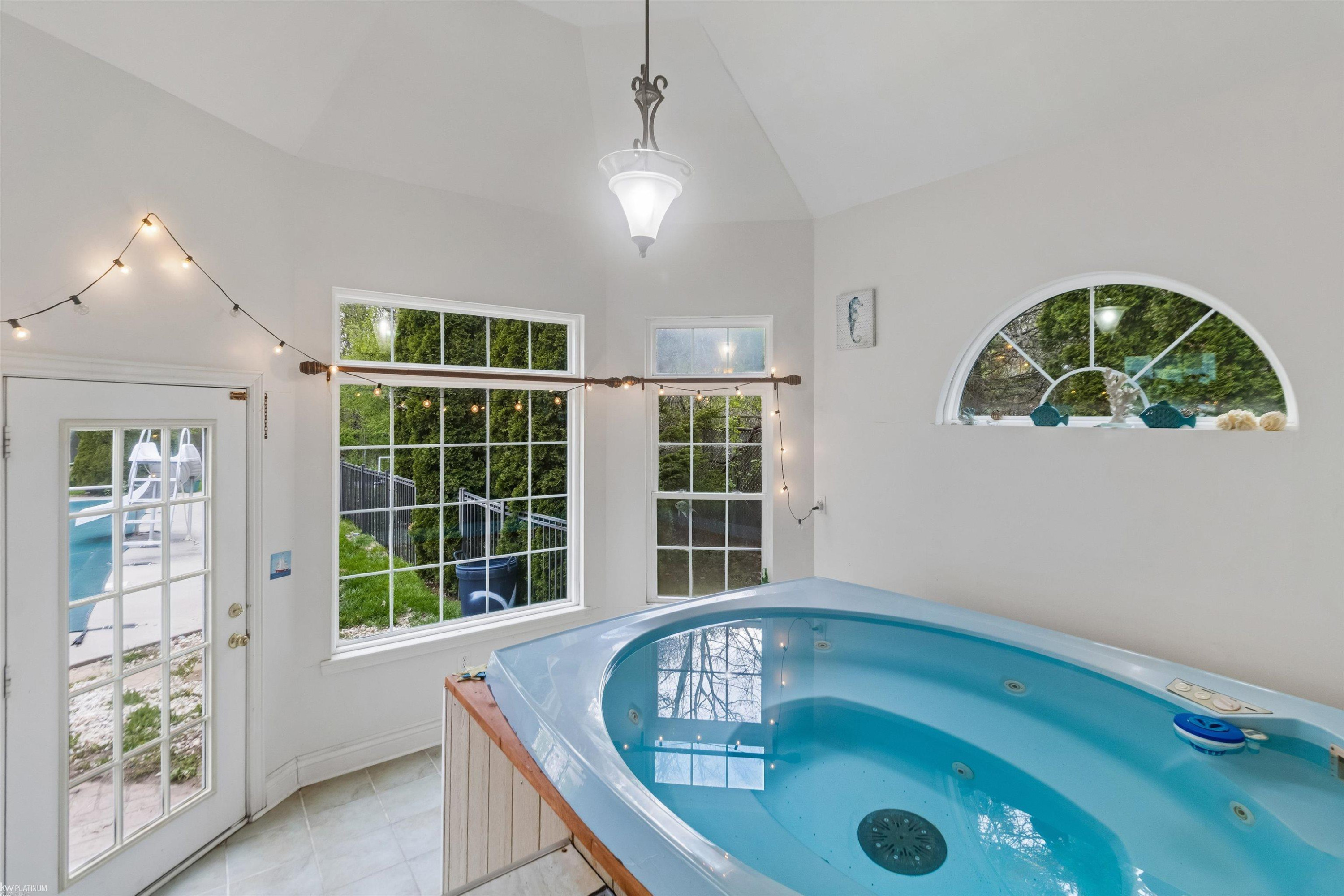 5425 Baywood Drive, MI 48059 — Photo 23