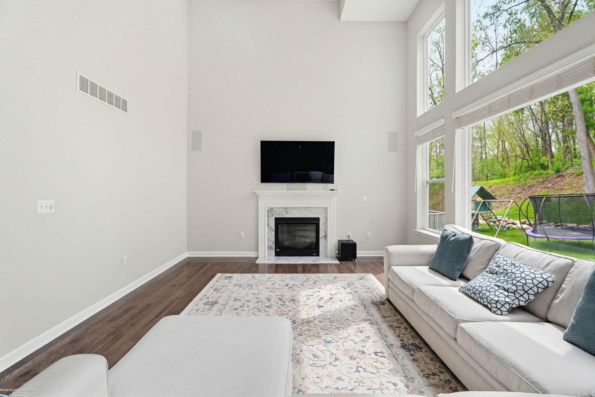4929 W Stonegate Circle, Lake Orion, MI — Photo 21