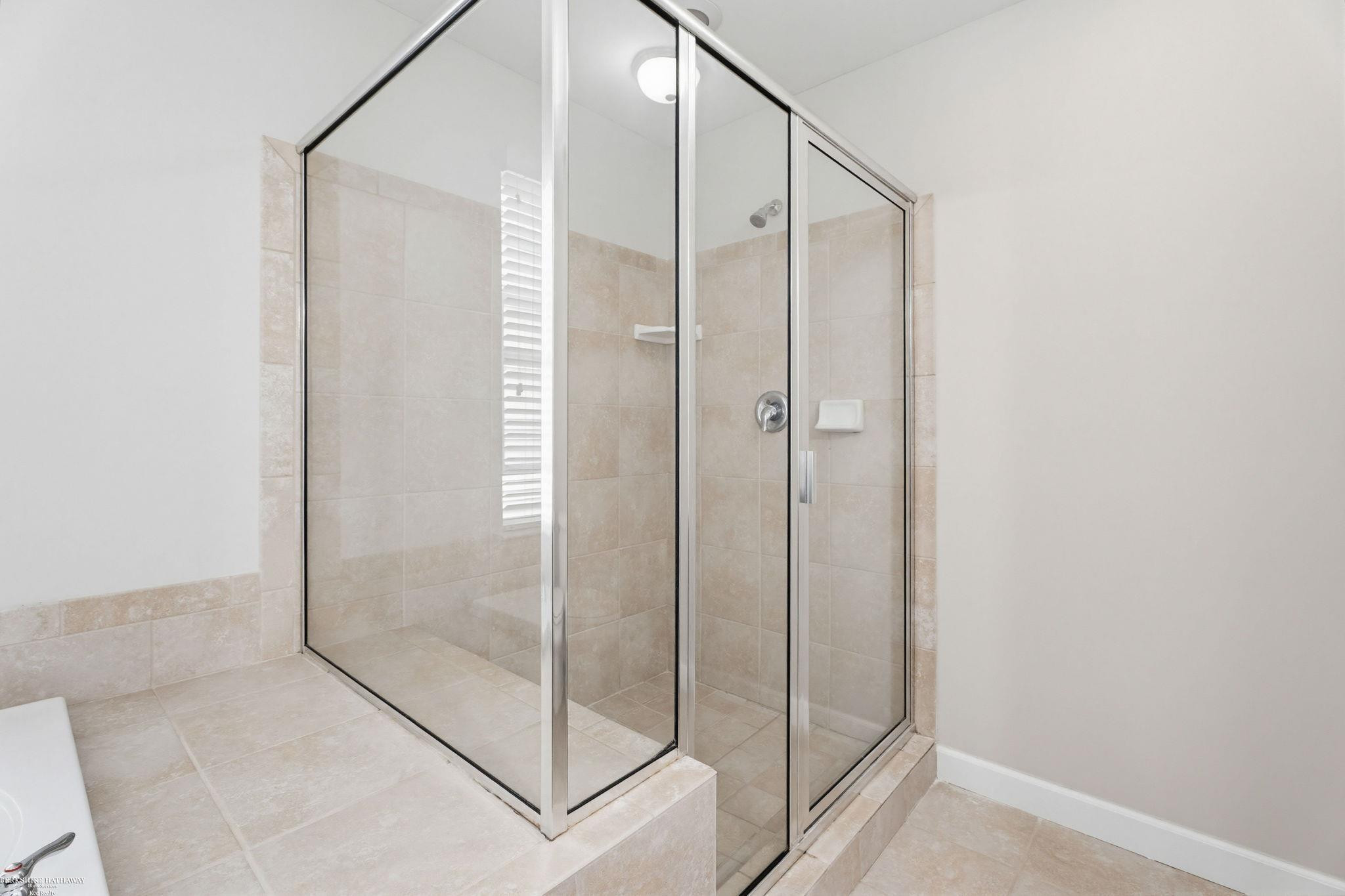 4929 W Stonegate Circle, Lake Orion, MI — Photo 45