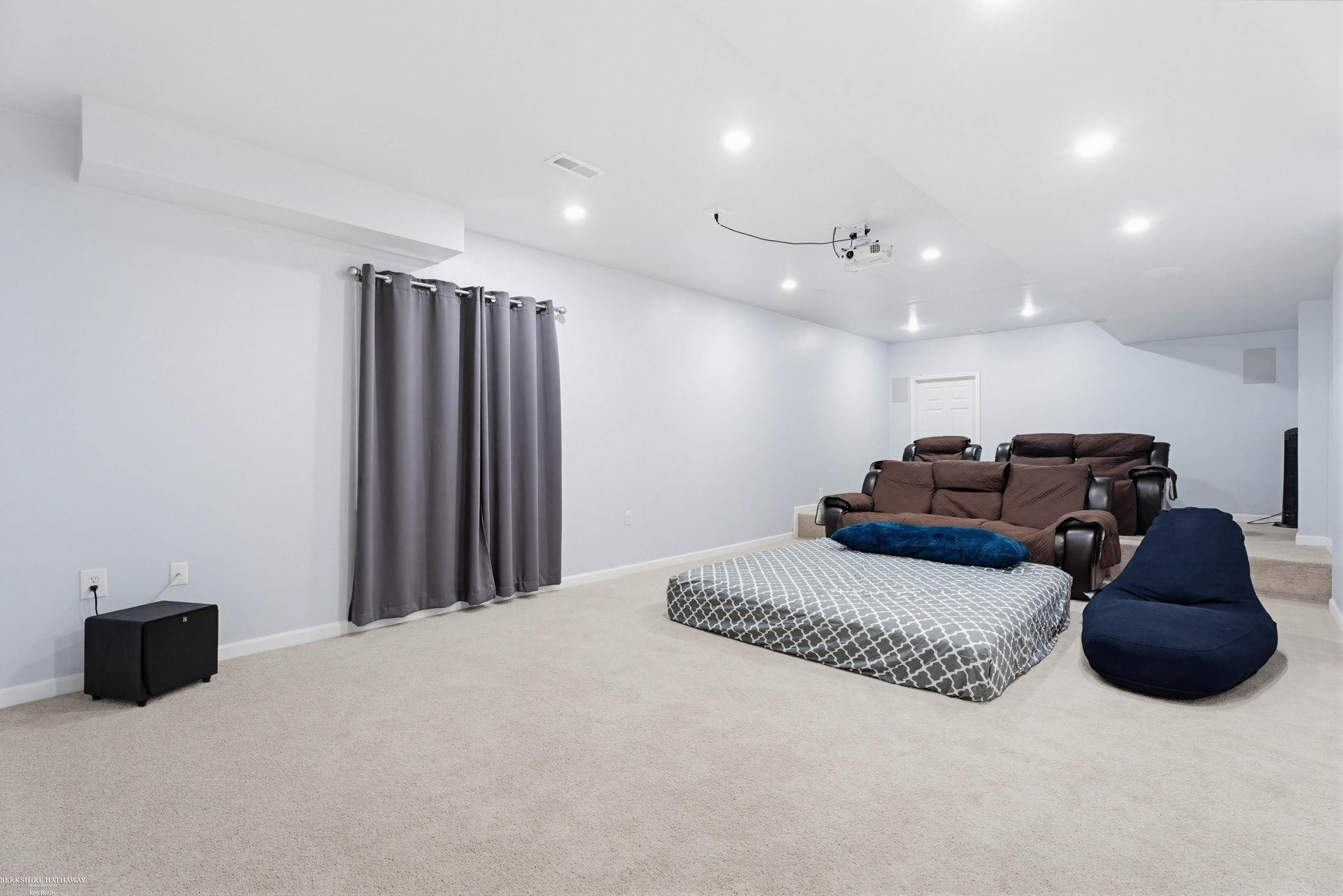 4929 W Stonegate Circle, Lake Orion, MI — Photo 60