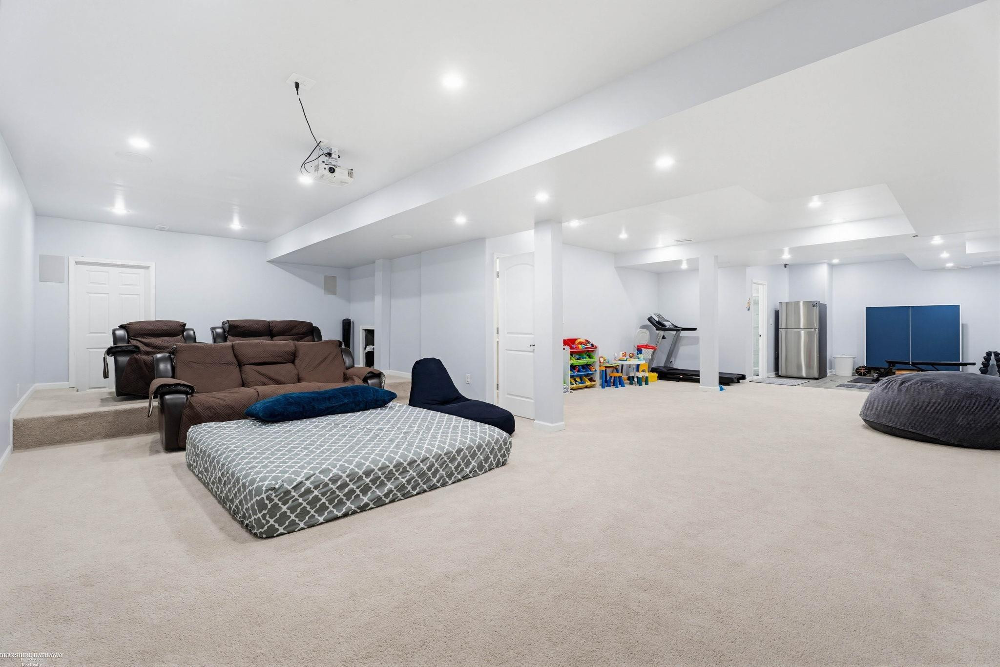 4929 W Stonegate Circle, Lake Orion, MI — Photo 61