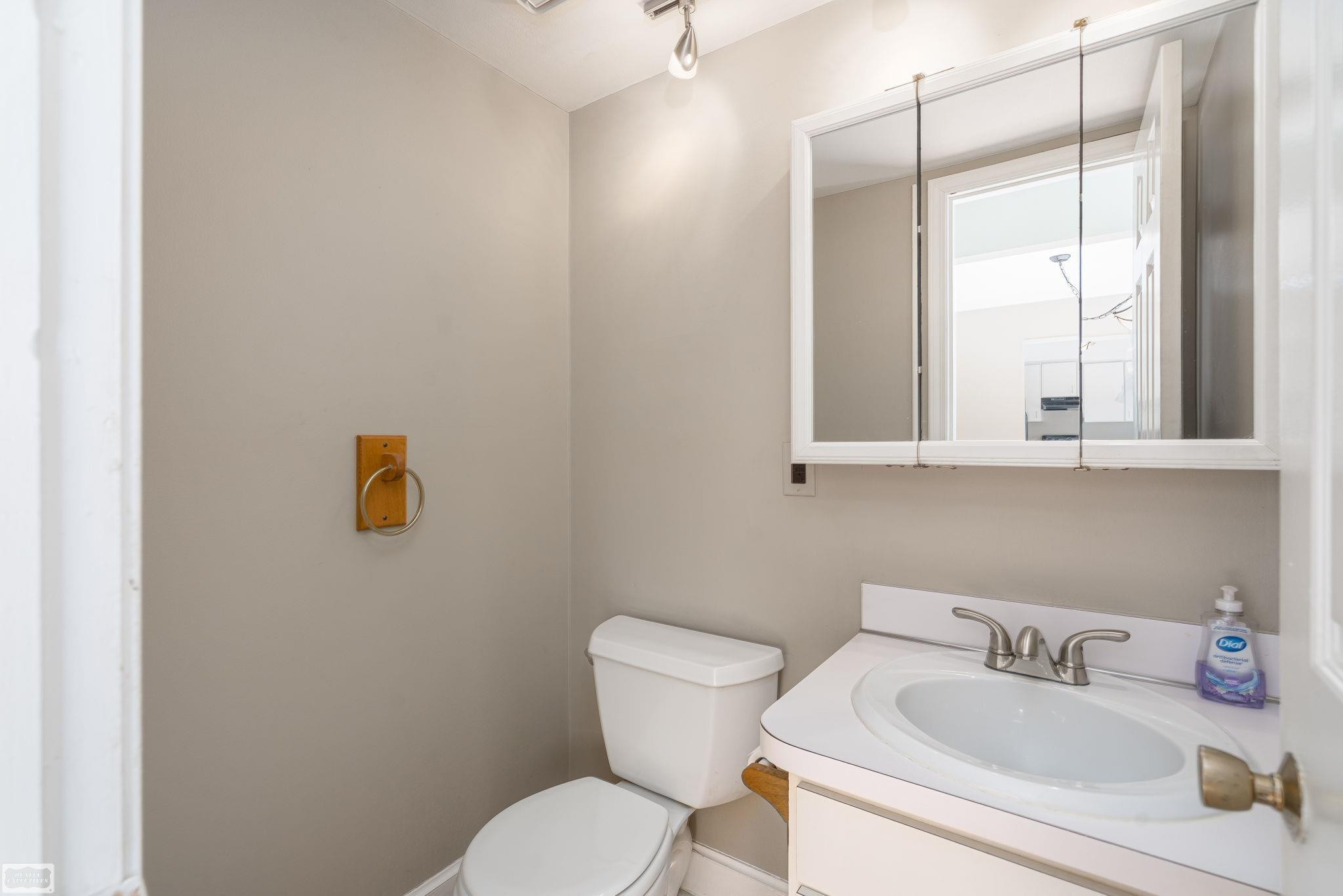 42699 Jonathan Place, Clinton Twp, MI 48038 — Photo 11
