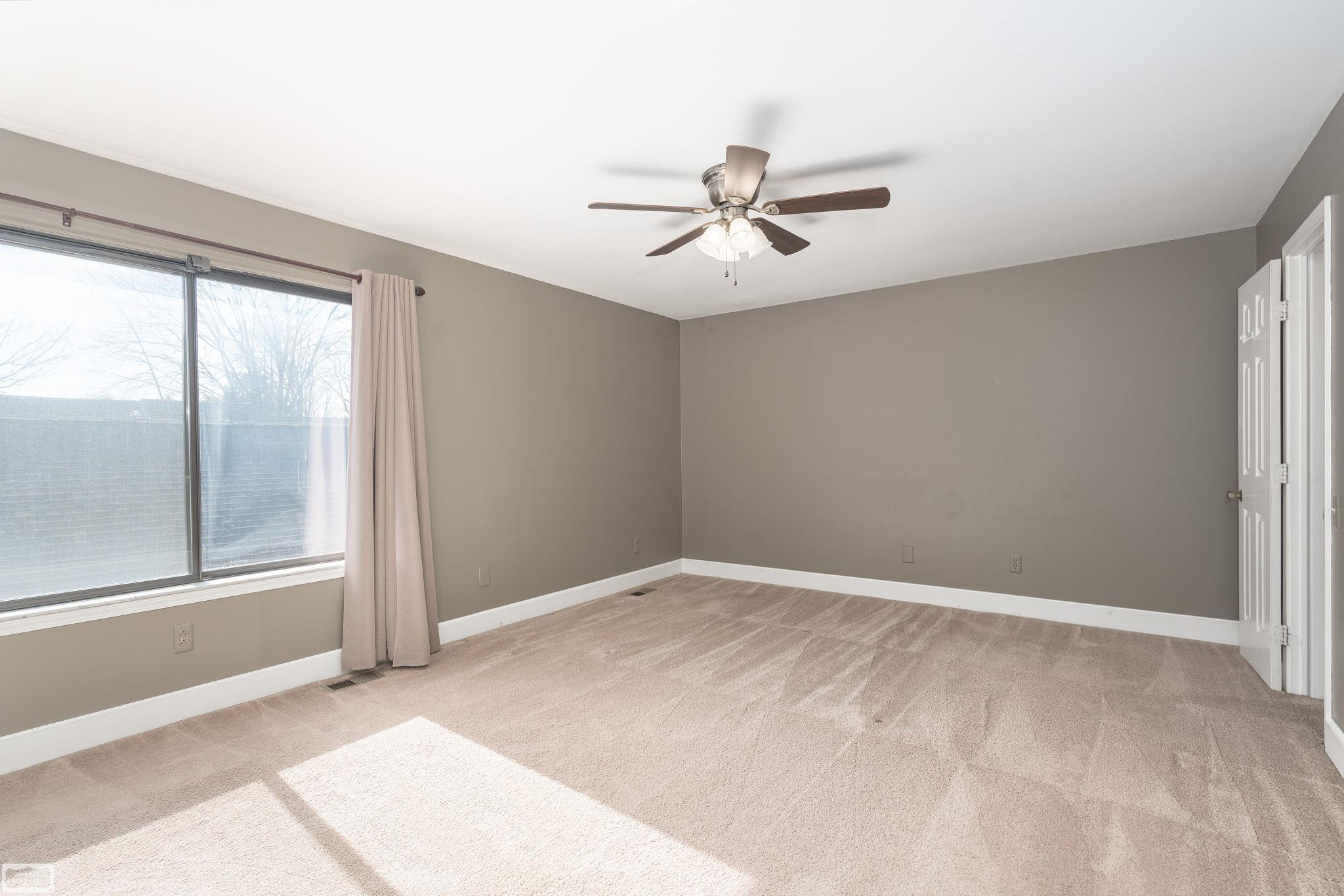 42699 Jonathan Place, Clinton Twp, MI 48038 — Photo 39