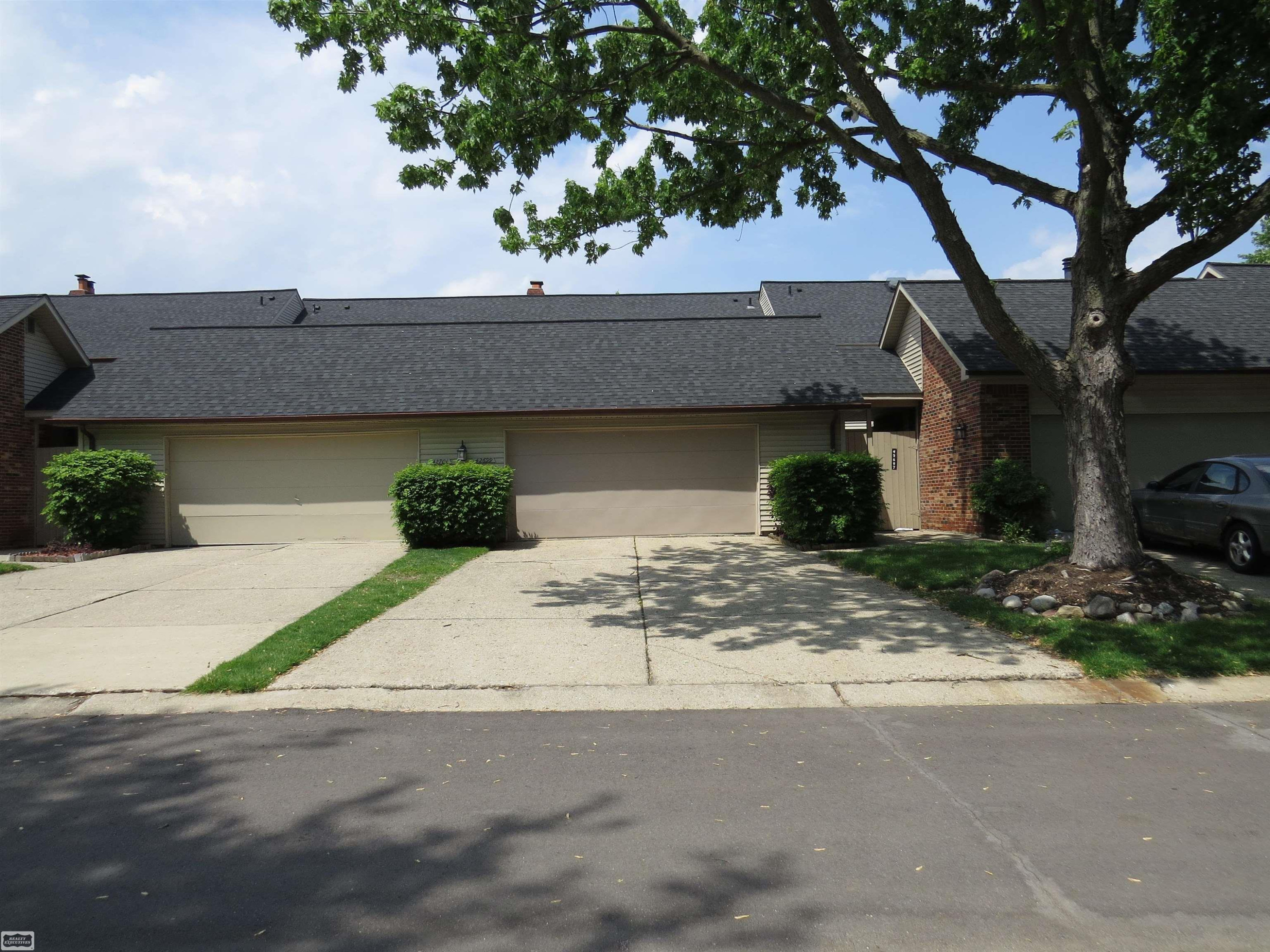 42699 Jonathan Place, Clinton Twp, MI 48038 — Photo 40