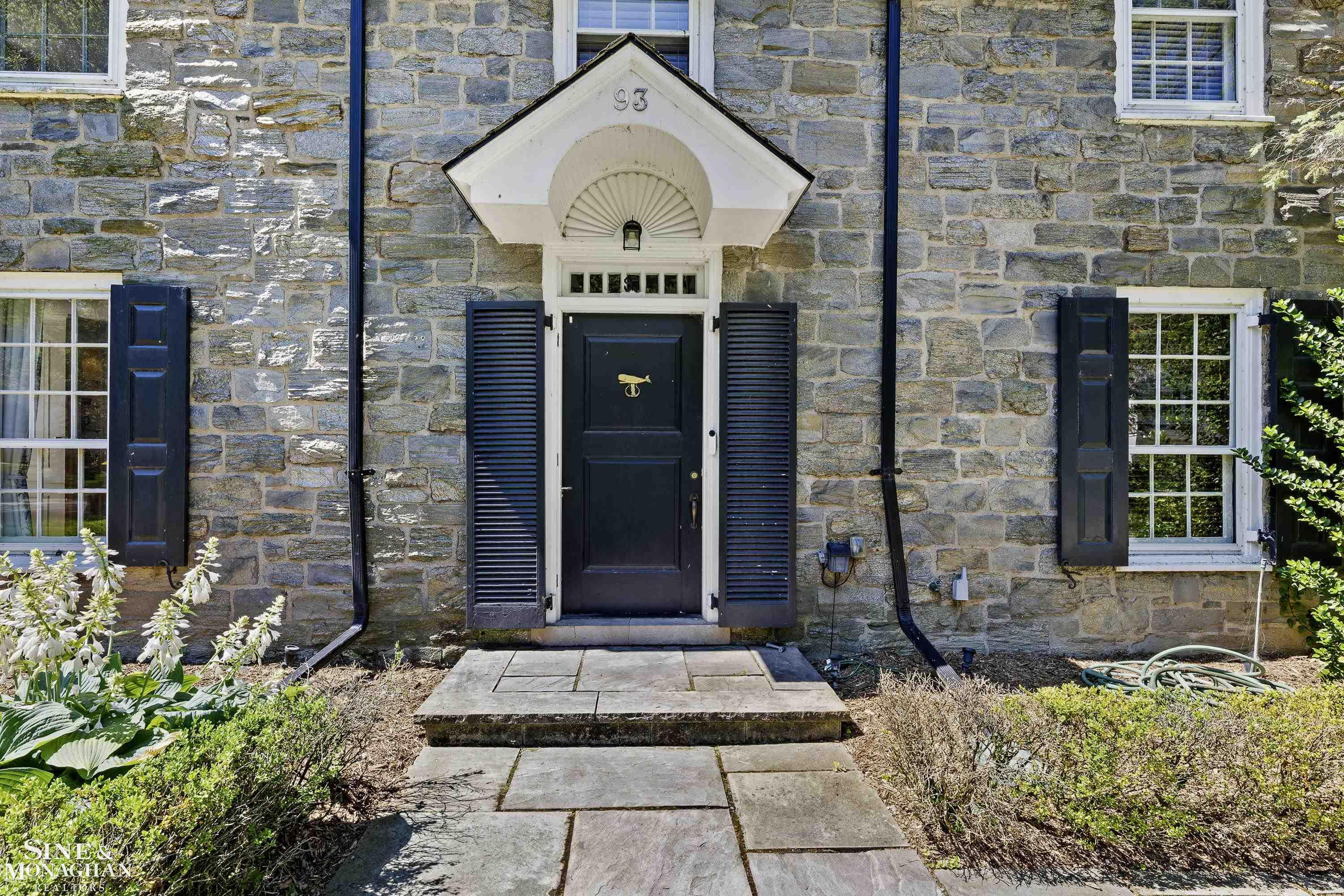93 Merriweather Road, Grosse Pointe Farms, MI 48236 — Photo 2
