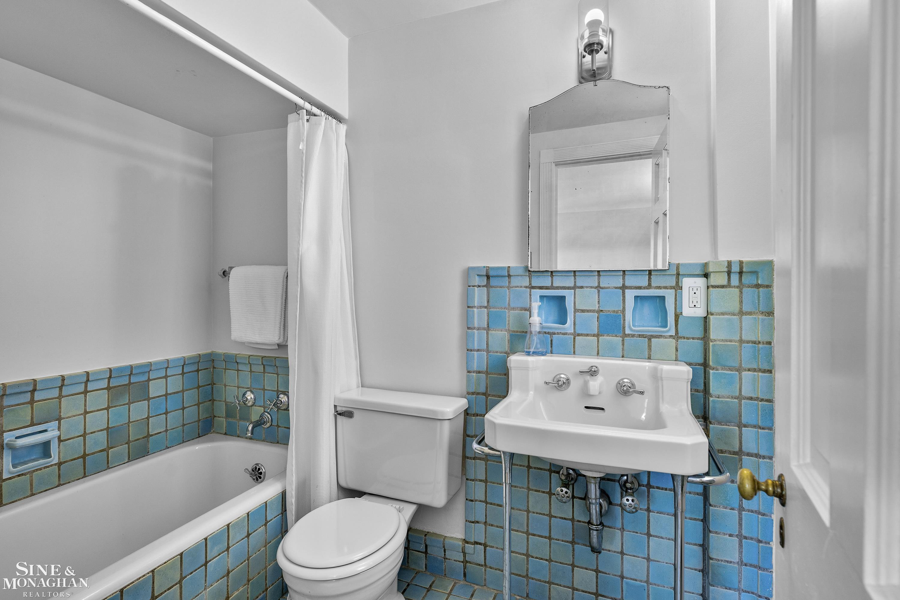 93 Merriweather Road, Grosse Pointe Farms, MI 48236 — Photo 49